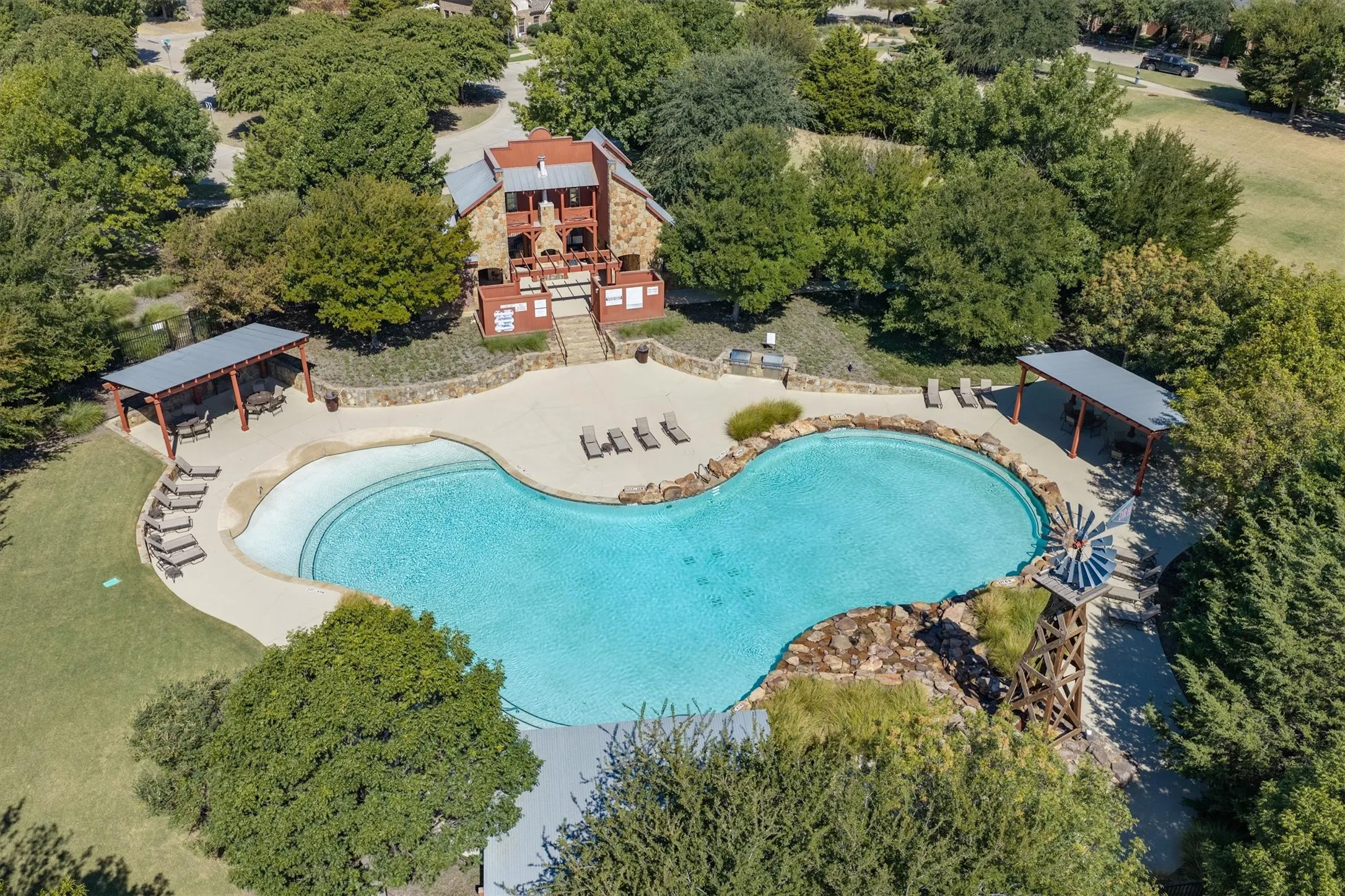 Single Family Residence For Sale in Collin County , 5924 Saddle Club Trail, Mc Kinney, Texas 75070, 3 Bedroom, 2 Bathroom, 2 Garage spaces, 1,873 Sqft, built in 2006, mls#21371189, Real Estate Agent in Mc Kinney, Homes For Sale in Collin county, Homes For Sale in Mc Kinney, Realtor in Mc Kinney Texas, Real Estate Brokerage Independent Realty Texas, Luminita Cordes Realtor