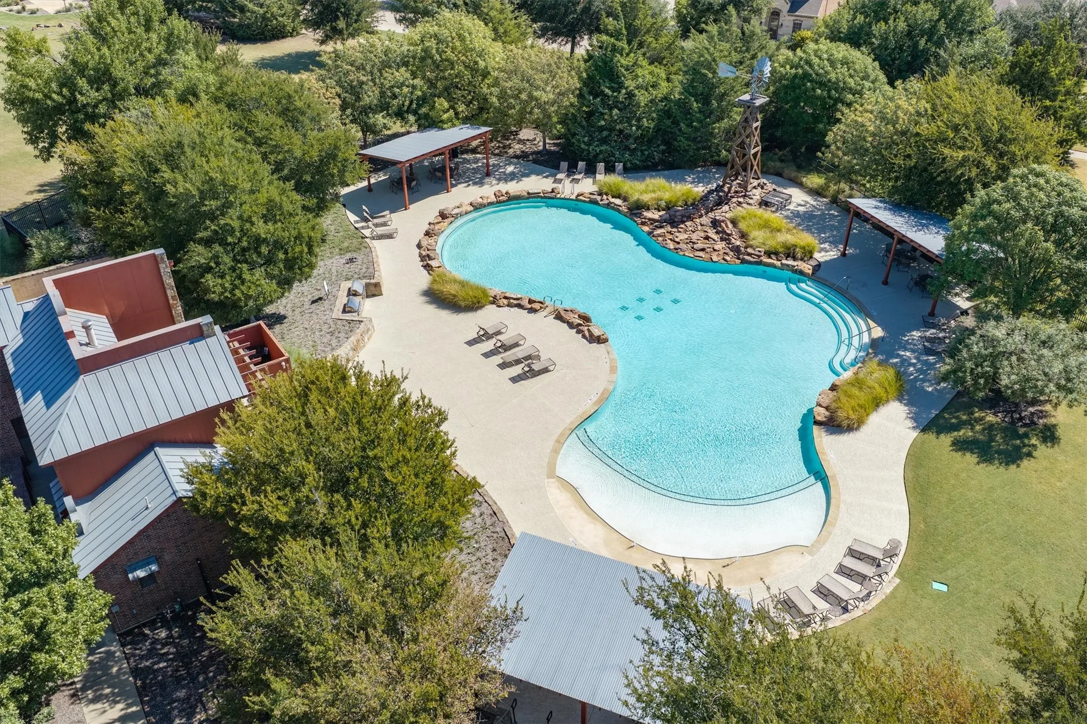 Single Family Residence For Sale in Collin County , 5924 Saddle Club Trail, Mc Kinney, Texas 75070, 3 Bedroom, 2 Bathroom, 2 Garage spaces, 1,873 Sqft, built in 2006, mls#21371189, Real Estate Agent in Mc Kinney, Homes For Sale in Collin county, Homes For Sale in Mc Kinney, Realtor in Mc Kinney Texas, Real Estate Brokerage Independent Realty Texas, Luminita Cordes Realtor