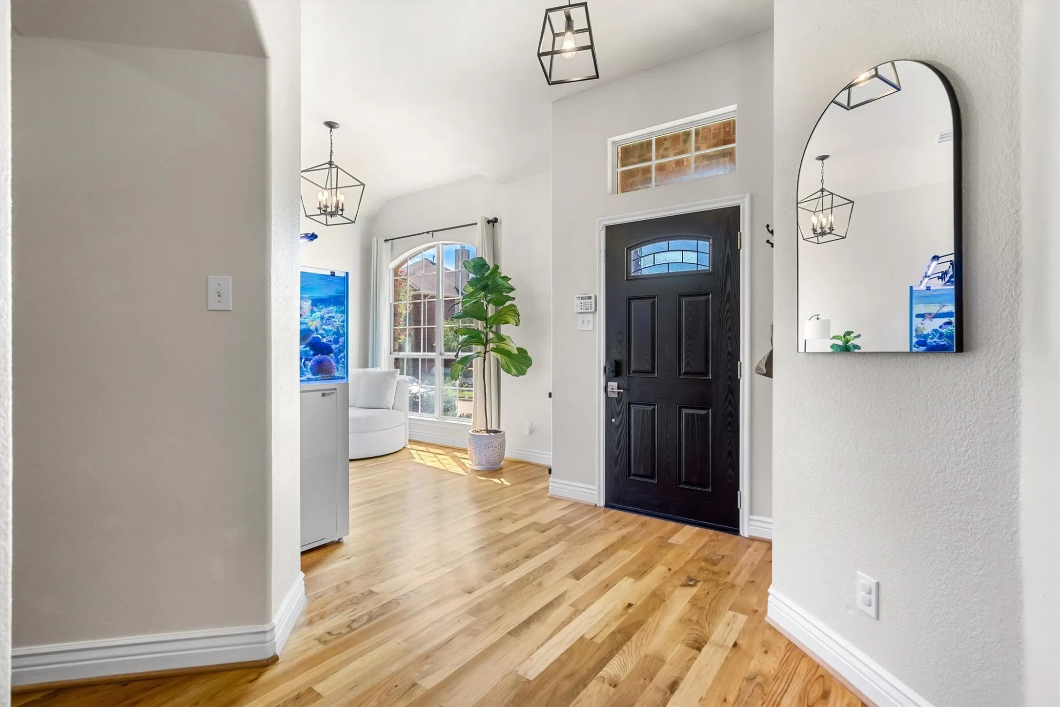 Single Family Residence For Sale in Collin County , 5924 Saddle Club Trail, Mc Kinney, Texas 75070, 3 Bedroom, 2 Bathroom, 2 Garage spaces, 1,873 Sqft, built in 2006, mls#21371189, Real Estate Agent in Mc Kinney, Homes For Sale in Collin county, Homes For Sale in Mc Kinney, Realtor in Mc Kinney Texas, Real Estate Brokerage Independent Realty Texas, Luminita Cordes Realtor