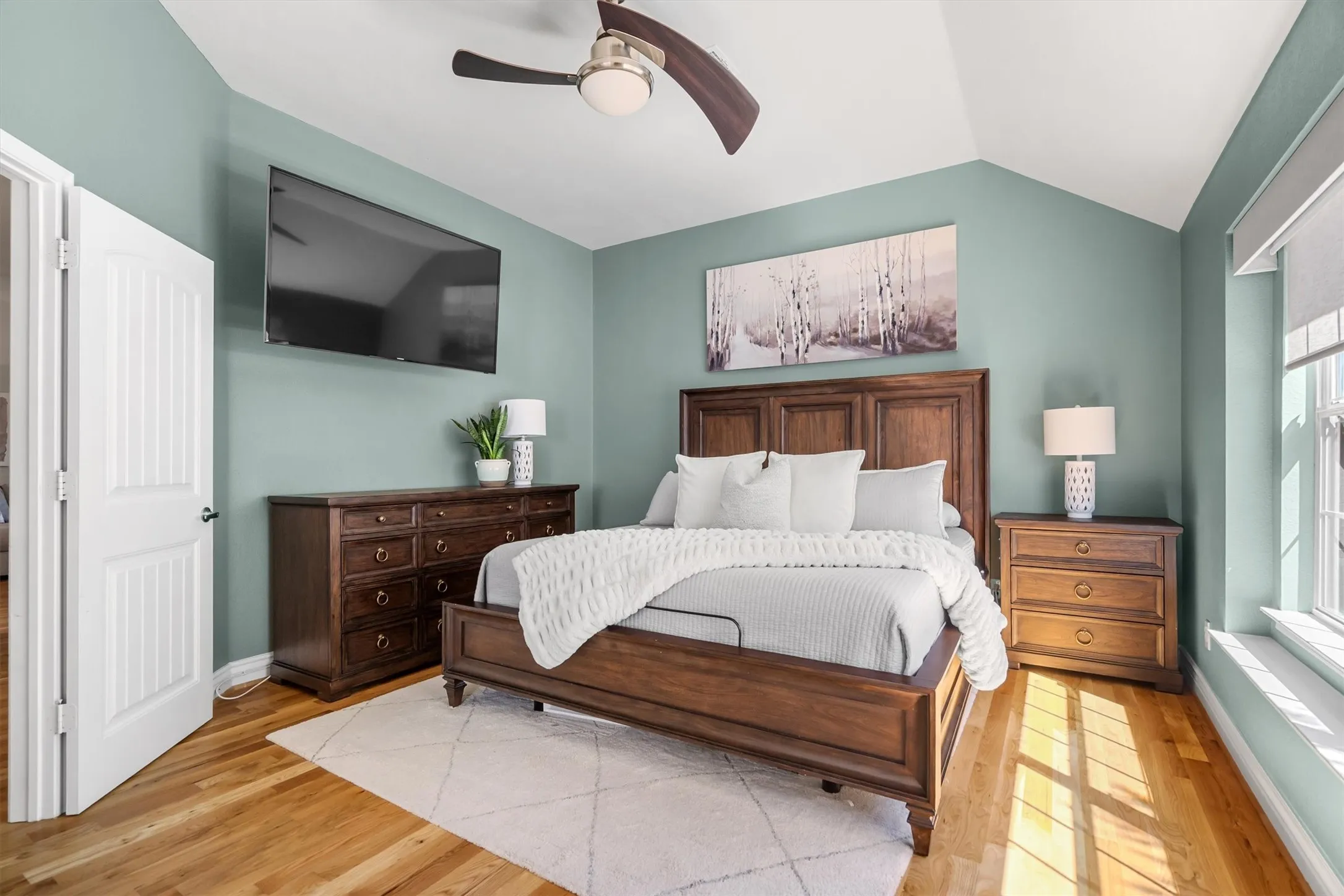 Single Family Residence For Sale in Collin County , 5924 Saddle Club Trail, Mc Kinney, Texas 75070, 3 Bedroom, 2 Bathroom, 2 Garage spaces, 1,873 Sqft, built in 2006, mls#21371189, Real Estate Agent in Mc Kinney, Homes For Sale in Collin county, Homes For Sale in Mc Kinney, Realtor in Mc Kinney Texas, Real Estate Brokerage Independent Realty Texas, Luminita Cordes Realtor