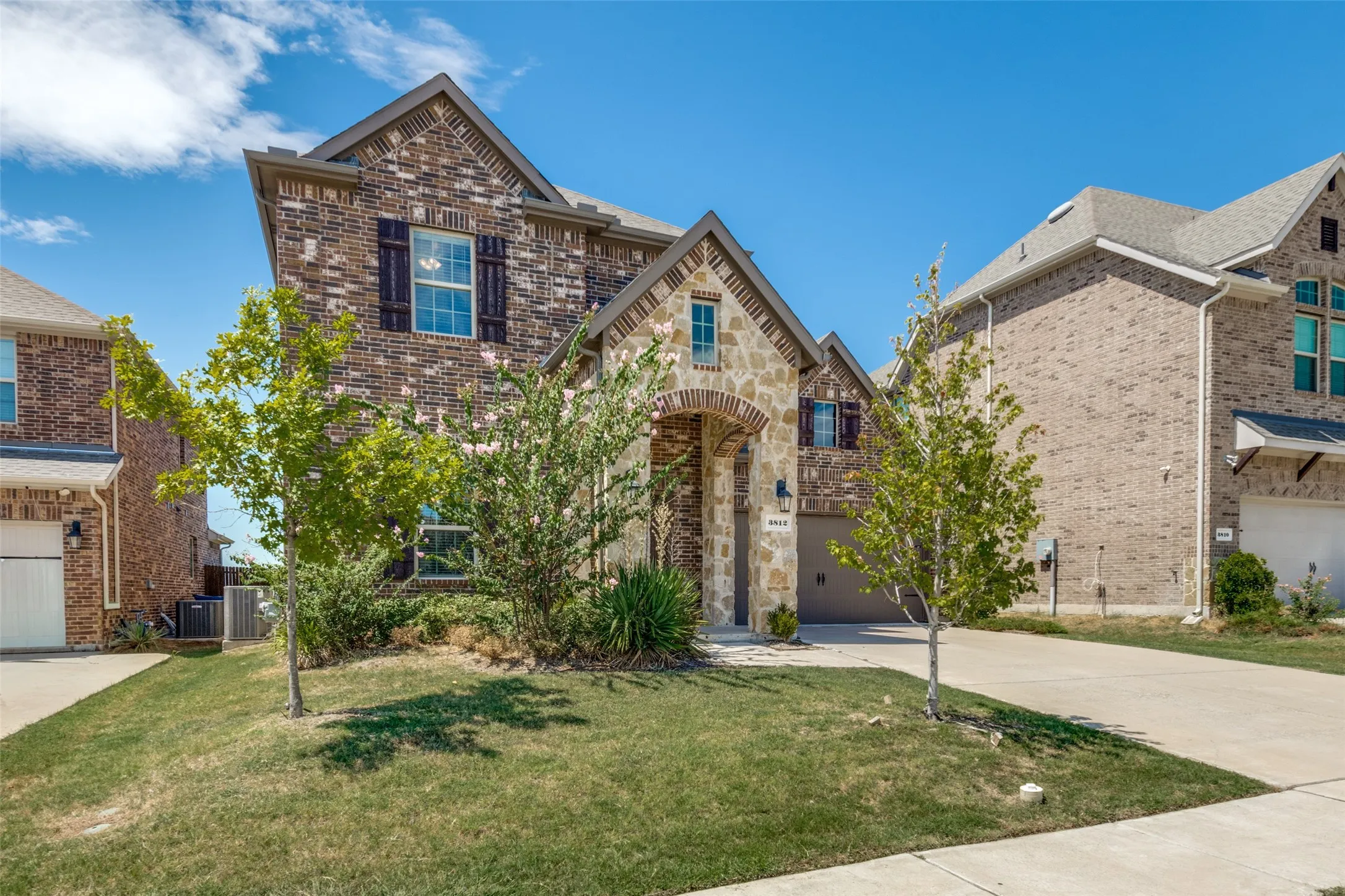 Single Family Residence For Sale in Kaufman County , 3812 Cosmos Court, Forney, Texas 75126, 4 Bedroom, 4 Bathroom, 2 Garage spaces, 2,620 Sqft, built in 2022, mls#21376024, Real Estate Agent in Forney, Homes For Sale in Kaufman county, Homes For Sale in Forney, Realtor in Forney Texas, Real Estate Brokerage Independent Realty Texas, Luminita Cordes Realtor