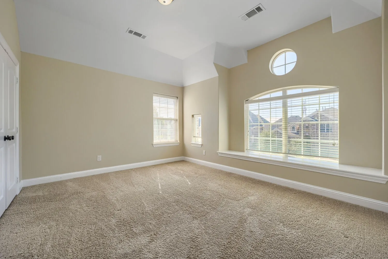 Single Family Residence For Sale in Dallas County , 227 Dominion Drive, Wylie, Texas 75098, 5 Bedroom, 4 Bathroom, 3 Garage spaces, 3,901 Sqft, built in 2016, mls#21376867, Real Estate Agent in Wylie, Homes For Sale in Dallas county, Homes For Sale in Wylie, Realtor in Wylie Texas, Real Estate Brokerage Independent Realty Texas, Luminita Cordes Realtor