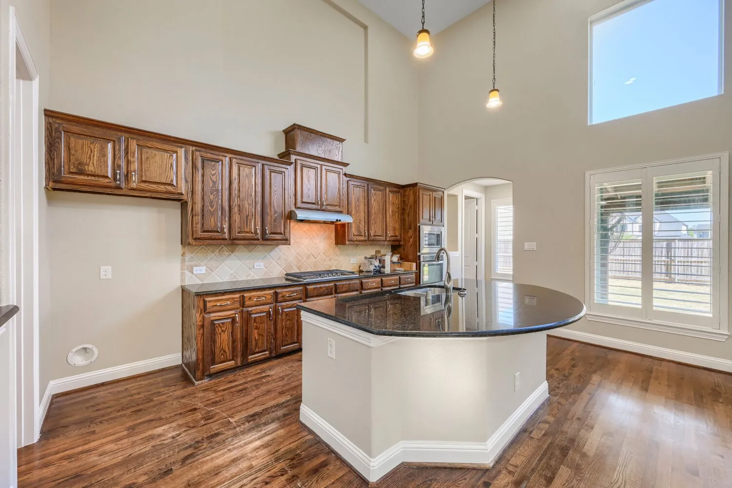 Single Family Residence For Sale in Dallas County , 227 Dominion Drive, Wylie, Texas 75098, 5 Bedroom, 4 Bathroom, 3 Garage spaces, 3,901 Sqft, built in 2016, mls#21376867, Real Estate Agent in Wylie, Homes For Sale in Dallas county, Homes For Sale in Wylie, Realtor in Wylie Texas, Real Estate Brokerage Independent Realty Texas, Luminita Cordes Realtor