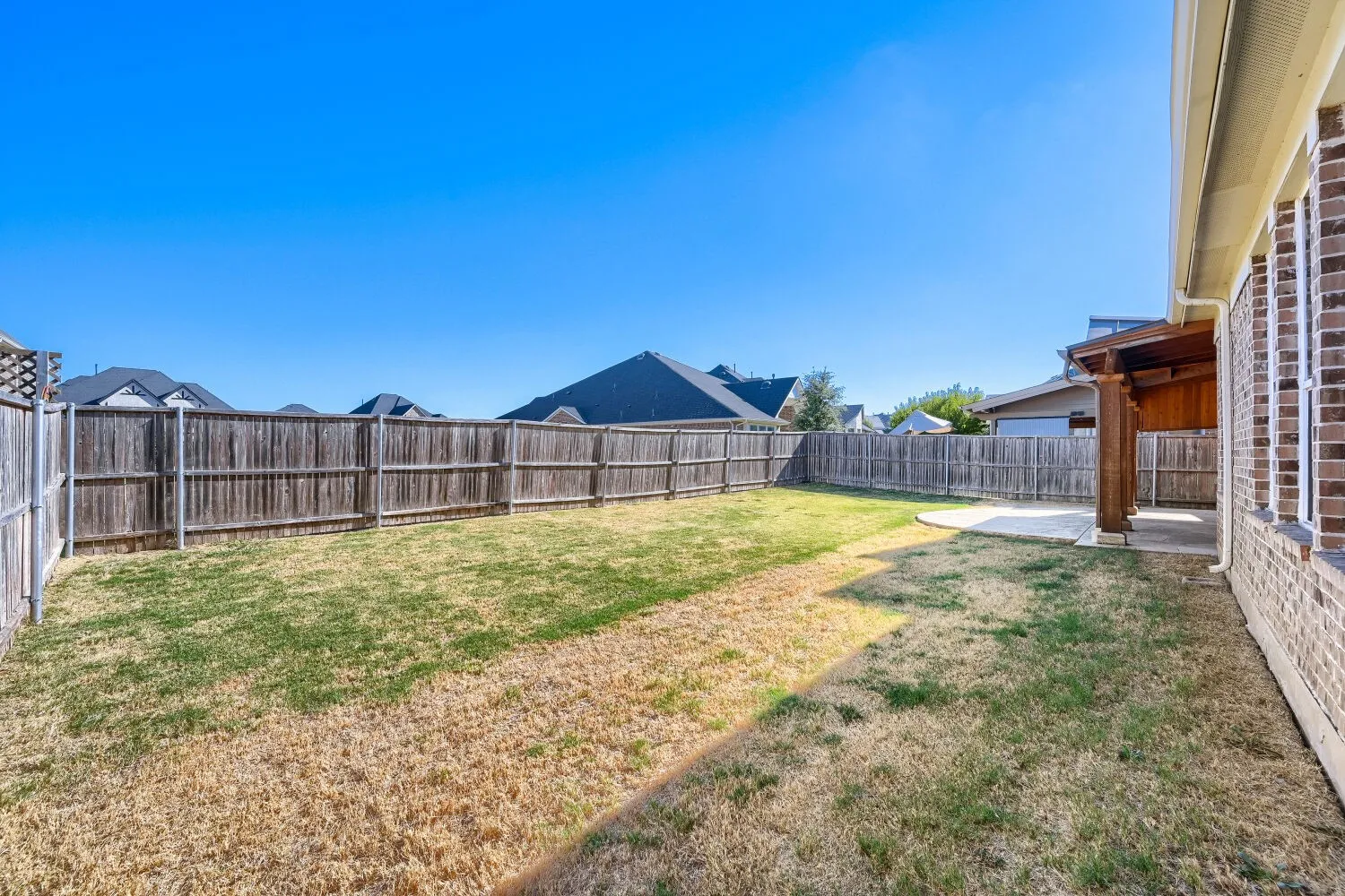 Single Family Residence For Sale in Dallas County , 227 Dominion Drive, Wylie, Texas 75098, 5 Bedroom, 4 Bathroom, 3 Garage spaces, 3,901 Sqft, built in 2016, mls#21376867, Real Estate Agent in Wylie, Homes For Sale in Dallas county, Homes For Sale in Wylie, Realtor in Wylie Texas, Real Estate Brokerage Independent Realty Texas, Luminita Cordes Realtor