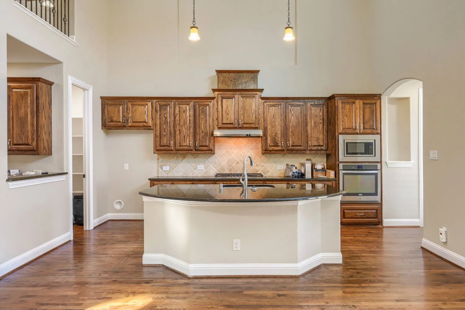 Single Family Residence For Sale in Dallas County , 227 Dominion Drive, Wylie, Texas 75098, 5 Bedroom, 4 Bathroom, 3 Garage spaces, 3,901 Sqft, built in 2016, mls#21376867, Real Estate Agent in Wylie, Homes For Sale in Dallas county, Homes For Sale in Wylie, Realtor in Wylie Texas, Real Estate Brokerage Independent Realty Texas, Luminita Cordes Realtor