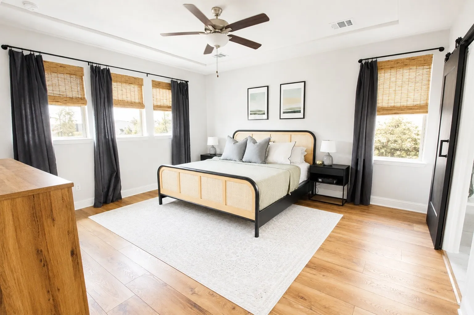 Single Family Residence For Sale in Denton County , 2257 Lexington Way, Carrollton, Texas 75010, 3 Bedroom, 3 Bathroom, 2 Garage spaces, 2,160 Sqft, built in 2020, mls#21375506, Real Estate Agent in Carrollton, Homes For Sale in Denton county, Homes For Sale in Carrollton, Realtor in Carrollton Texas, Real Estate Brokerage Independent Realty Texas, Luminita Cordes Realtor