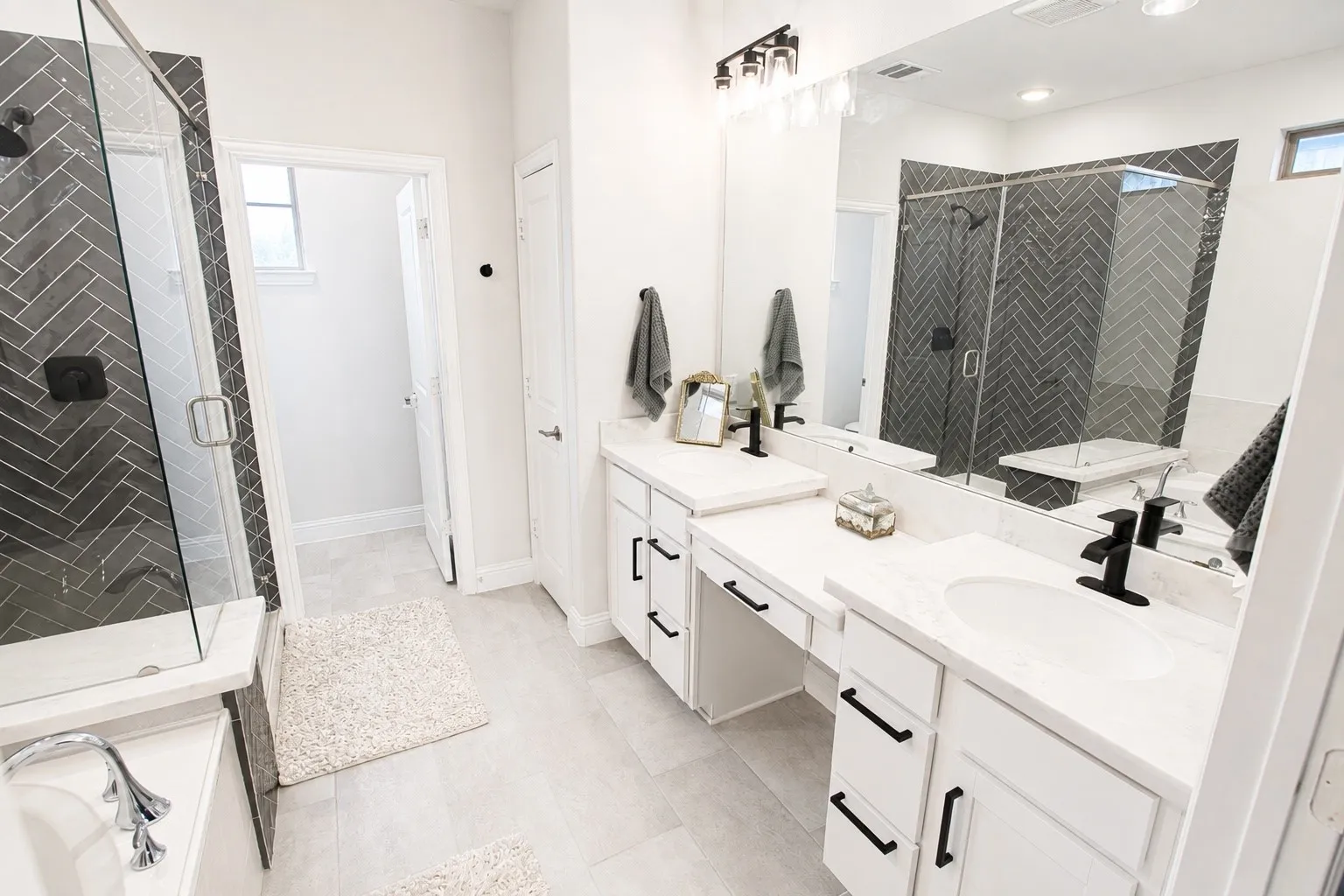Single Family Residence For Sale in Denton County , 2257 Lexington Way, Carrollton, Texas 75010, 3 Bedroom, 3 Bathroom, 2 Garage spaces, 2,160 Sqft, built in 2020, mls#21375506, Real Estate Agent in Carrollton, Homes For Sale in Denton county, Homes For Sale in Carrollton, Realtor in Carrollton Texas, Real Estate Brokerage Independent Realty Texas, Luminita Cordes Realtor
