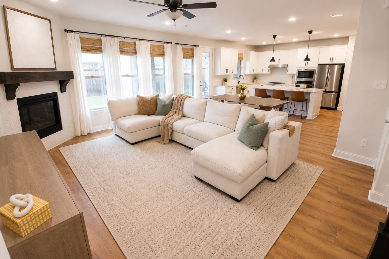 Single Family Residence For Sale in Denton County , 2257 Lexington Way, Carrollton, Texas 75010, 3 Bedroom, 3 Bathroom, 2 Garage spaces, 2,160 Sqft, built in 2020, mls#21375506, Real Estate Agent in Carrollton, Homes For Sale in Denton county, Homes For Sale in Carrollton, Realtor in Carrollton Texas, Real Estate Brokerage Independent Realty Texas, Luminita Cordes Realtor