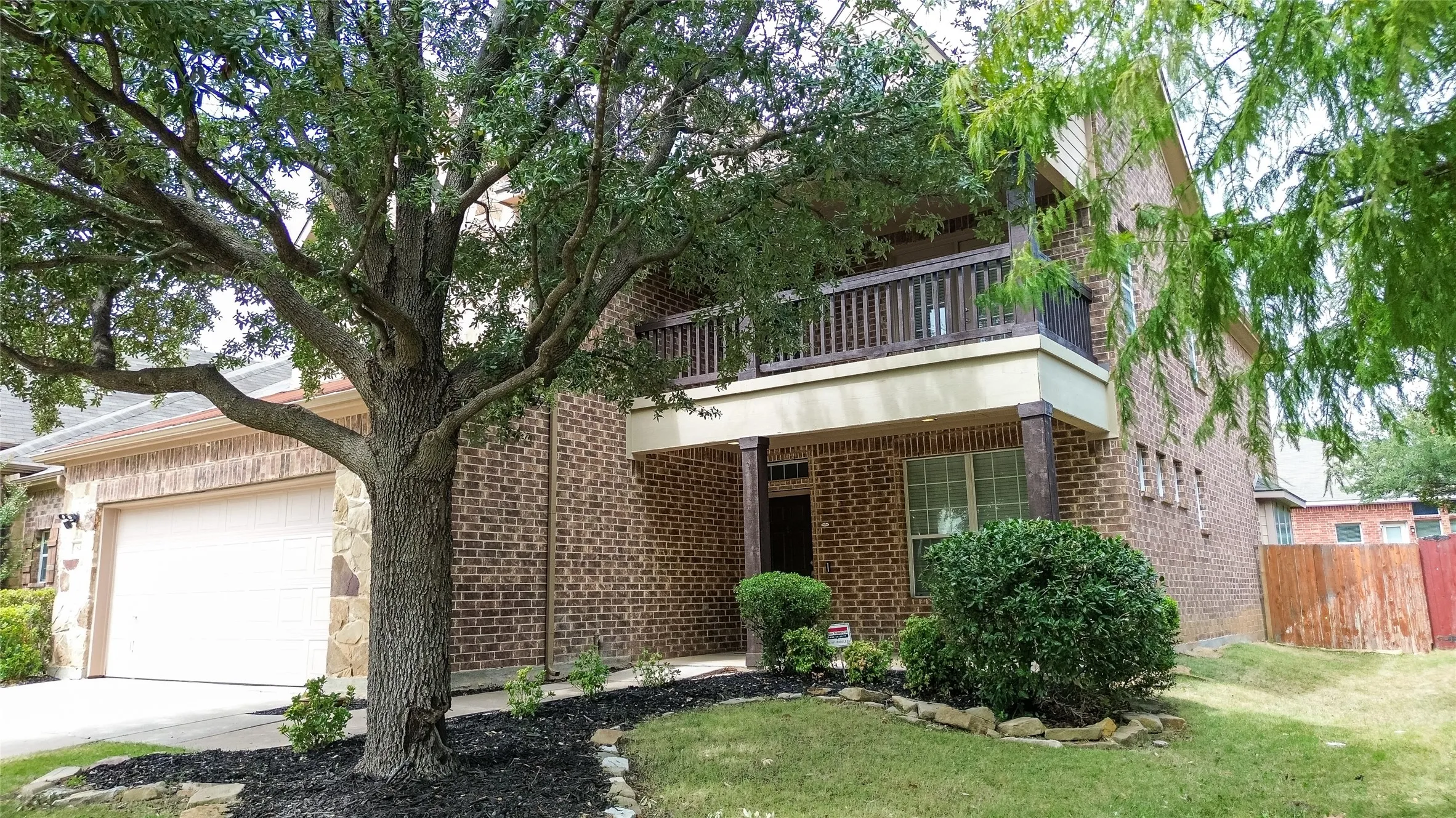Single Family Residence For Sale in Tarrant County , 4849 Grinstein Drive, Fort Worth, Texas 76244, 4 Bedroom, 3 Bathroom, 2 Garage spaces, 3,322 Sqft, built in 2006, mls#21376797, Real Estate Agent in Fort Worth, Homes For Sale in Tarrant county, Homes For Sale in Fort Worth, Realtor in Fort Worth Texas, Real Estate Brokerage Independent Realty Texas, Luminita Cordes Realtor