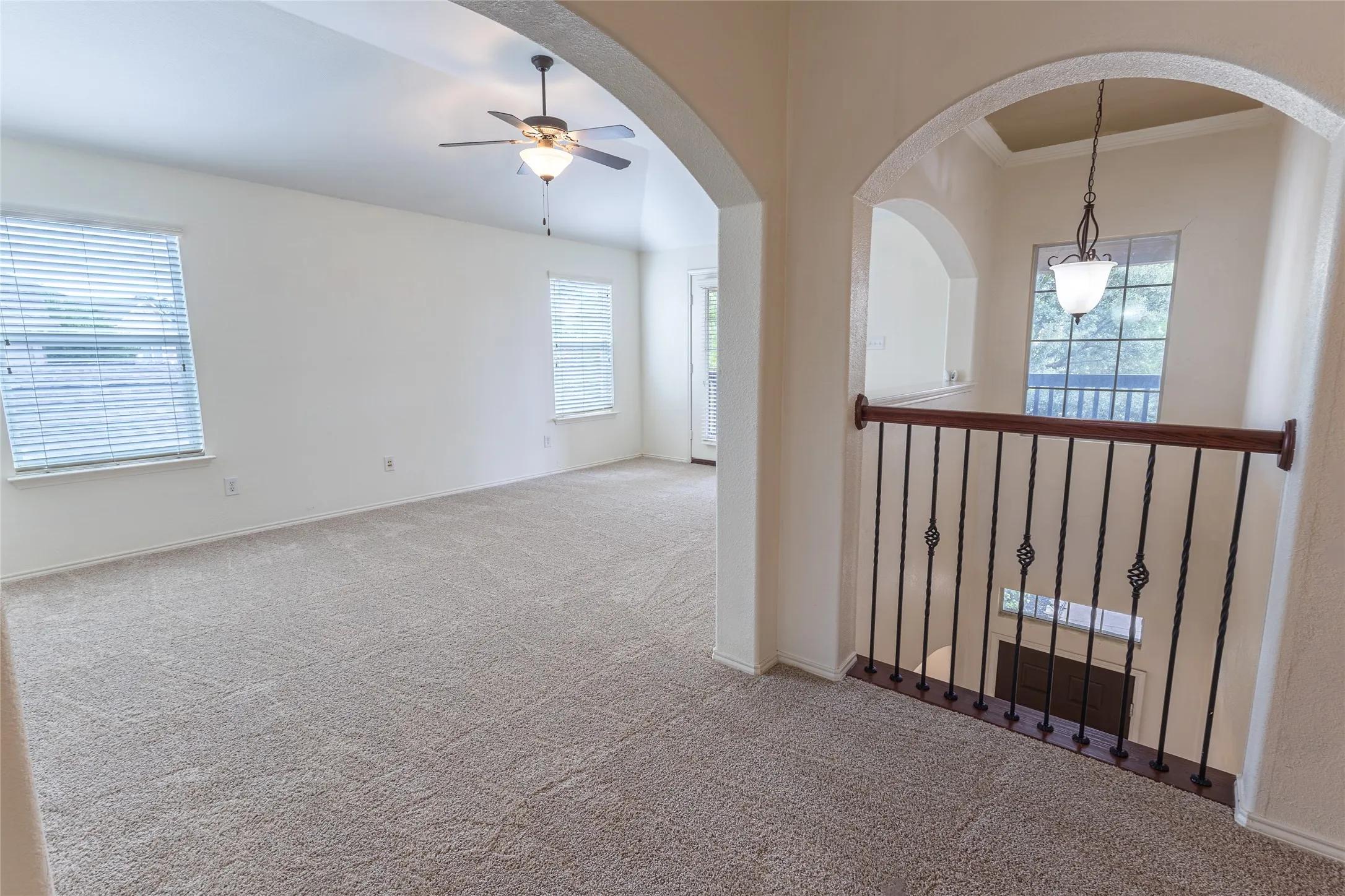Single Family Residence For Sale in Tarrant County , 4849 Grinstein Drive, Fort Worth, Texas 76244, 4 Bedroom, 3 Bathroom, 2 Garage spaces, 3,322 Sqft, built in 2006, mls#21376797, Real Estate Agent in Fort Worth, Homes For Sale in Tarrant county, Homes For Sale in Fort Worth, Realtor in Fort Worth Texas, Real Estate Brokerage Independent Realty Texas, Luminita Cordes Realtor