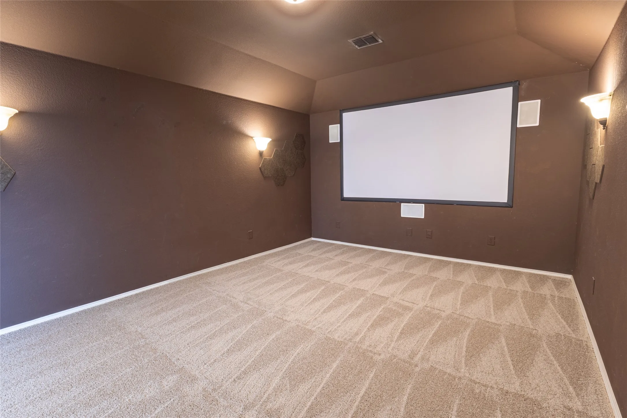Single Family Residence For Sale in Tarrant County , 4849 Grinstein Drive, Fort Worth, Texas 76244, 4 Bedroom, 3 Bathroom, 2 Garage spaces, 3,322 Sqft, built in 2006, mls#21376797, Real Estate Agent in Fort Worth, Homes For Sale in Tarrant county, Homes For Sale in Fort Worth, Realtor in Fort Worth Texas, Real Estate Brokerage Independent Realty Texas, Luminita Cordes Realtor