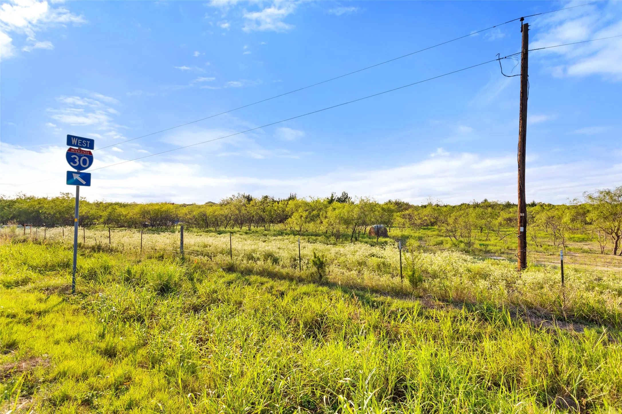 Unimproved Land For Sale in Hunt County , TBD I-30 Frontage Road, Caddo Mills, Texas 75135, 0, 0, Garage spaces, 0 Sqft, built in 0, mls#21378332, Real Estate Agent in Caddo Mills, Homes For Sale in Hunt county, Homes For Sale in Caddo Mills, Realtor in Caddo Mills Texas, Real Estate Brokerage Independent Realty Texas, Luminita Cordes Realtor