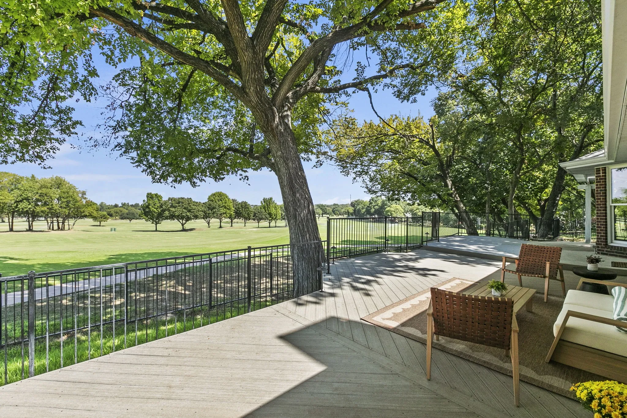 Imagine hosting family gatherings and spending every morning, evening, and weekend taking in the peaceful setting and you're still in the city with quick access to anything you need.