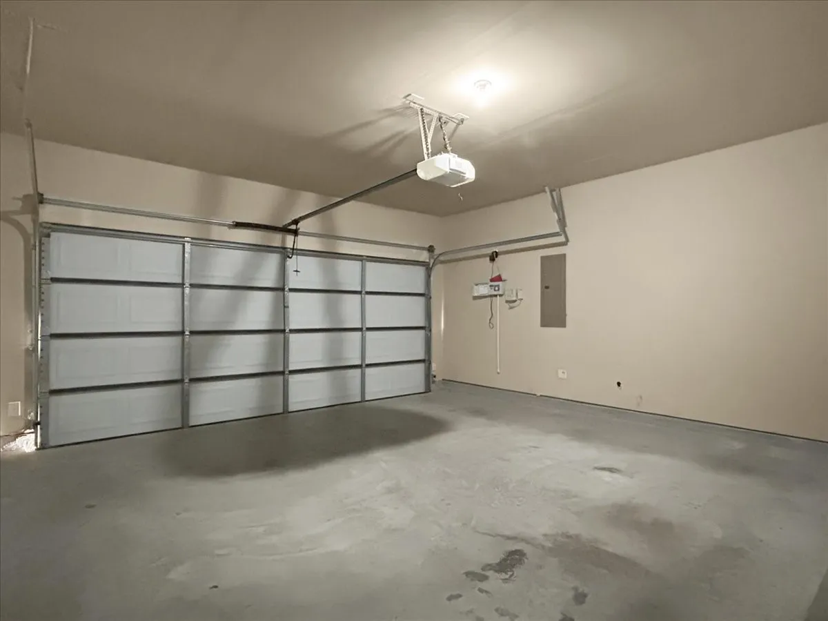 Single Family Residence For Sale in Tarrant County , 12312 Walden Wood Drive, Fort Worth, Texas 76244, 4 Bedroom, 3 Bathroom, 2 Garage spaces, 1,846 Sqft, built in 2012, mls#21378388, Real Estate Agent in Fort Worth, Homes For Sale in Tarrant county, Homes For Sale in Fort Worth, Realtor in Fort Worth Texas, Real Estate Brokerage Independent Realty Texas, Luminita Cordes Realtor