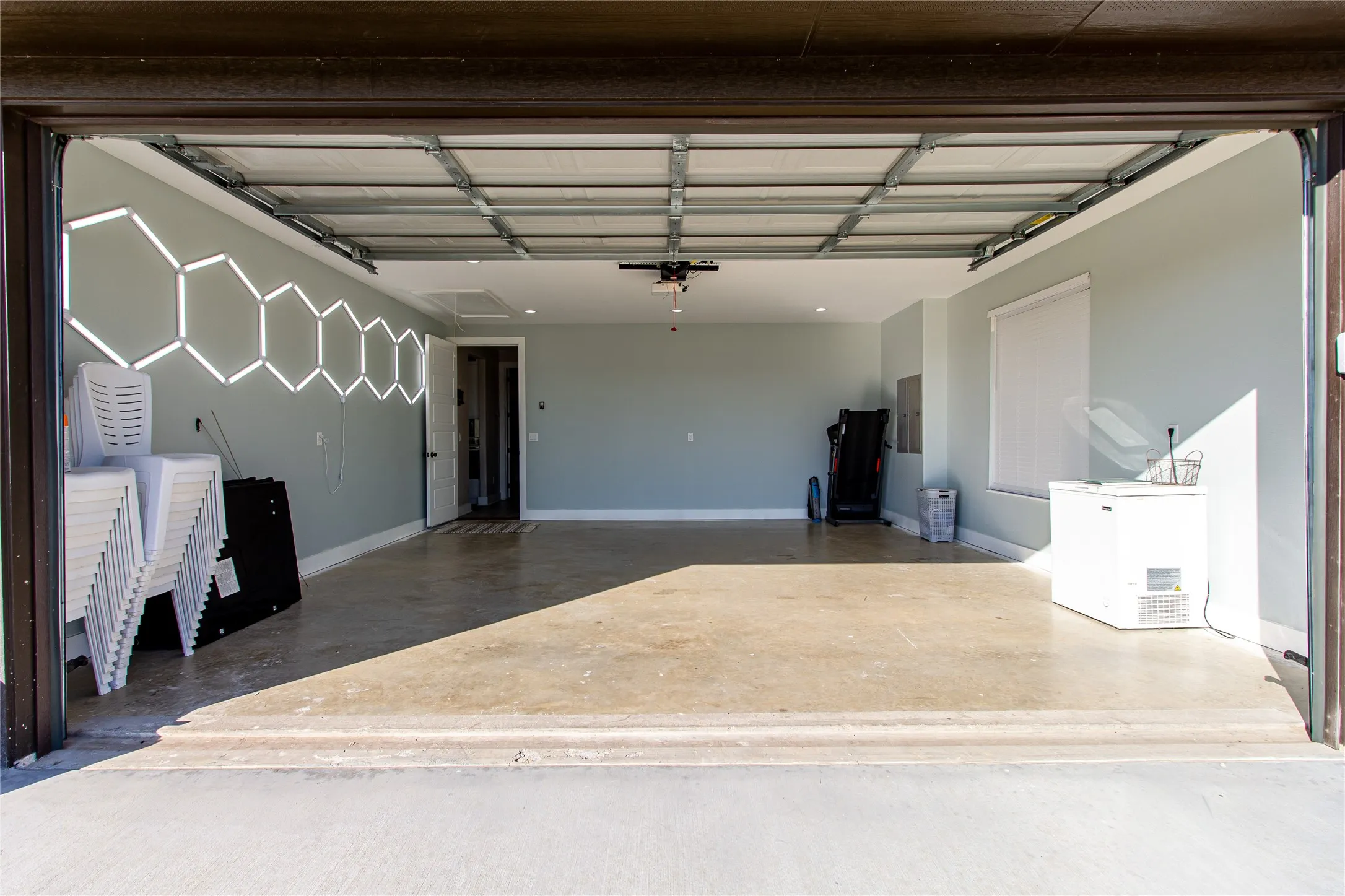 Single Family Residence For Sale in Ellis County , 3900 FM 1183, Ennis, Texas 75119, 5 Bedroom, 2 Bathroom, 2 Garage spaces, 3,419 Sqft, built in 2023, mls#21378391, Real Estate Agent in Ennis, Homes For Sale in Ellis county, Homes For Sale in Ennis, Realtor in Ennis Texas, Real Estate Brokerage Independent Realty Texas, Luminita Cordes Realtor