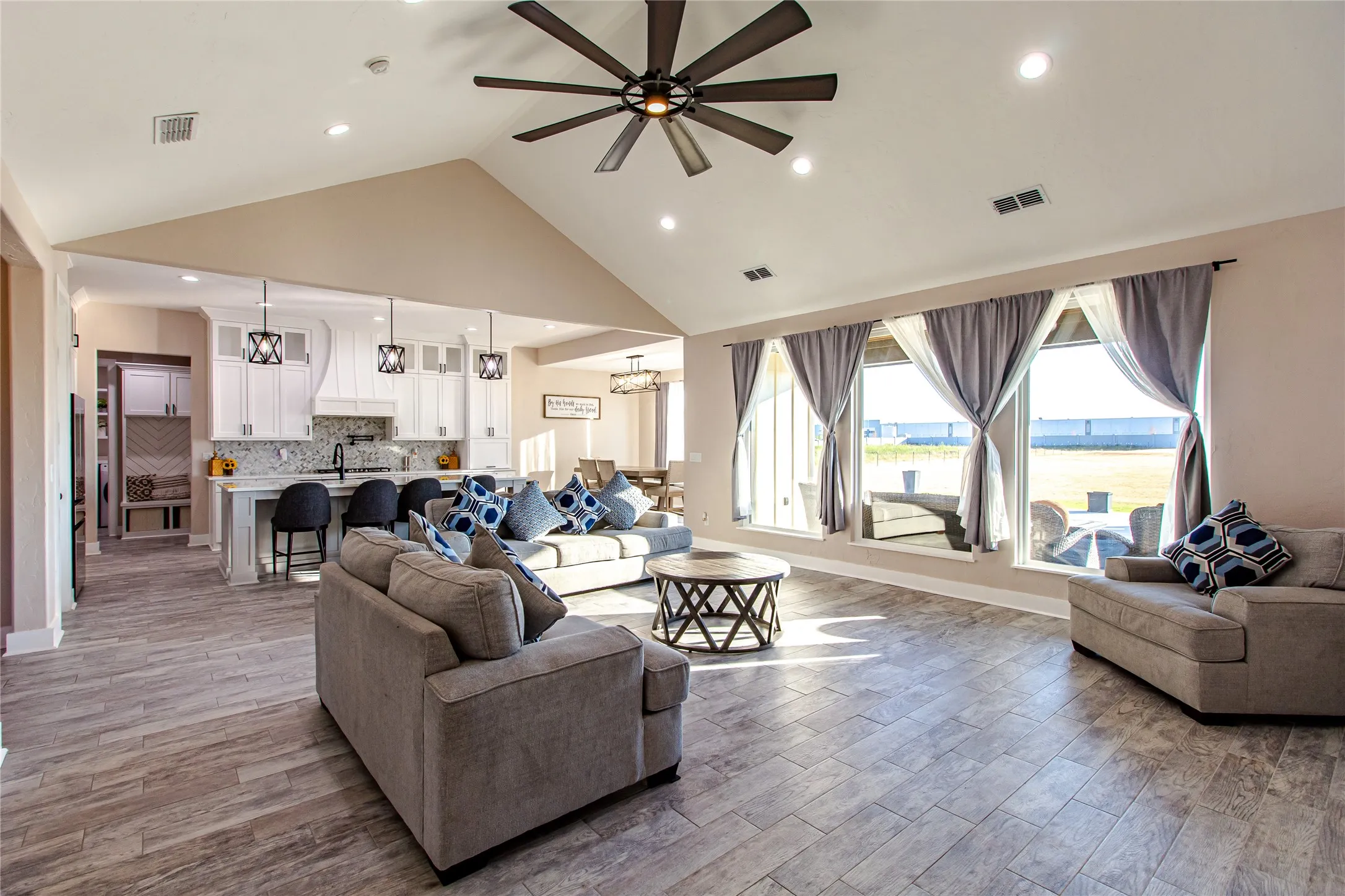 Single Family Residence For Sale in Ellis County , 3900 FM 1183, Ennis, Texas 75119, 5 Bedroom, 2 Bathroom, 2 Garage spaces, 3,419 Sqft, built in 2023, mls#21378391, Real Estate Agent in Ennis, Homes For Sale in Ellis county, Homes For Sale in Ennis, Realtor in Ennis Texas, Real Estate Brokerage Independent Realty Texas, Luminita Cordes Realtor