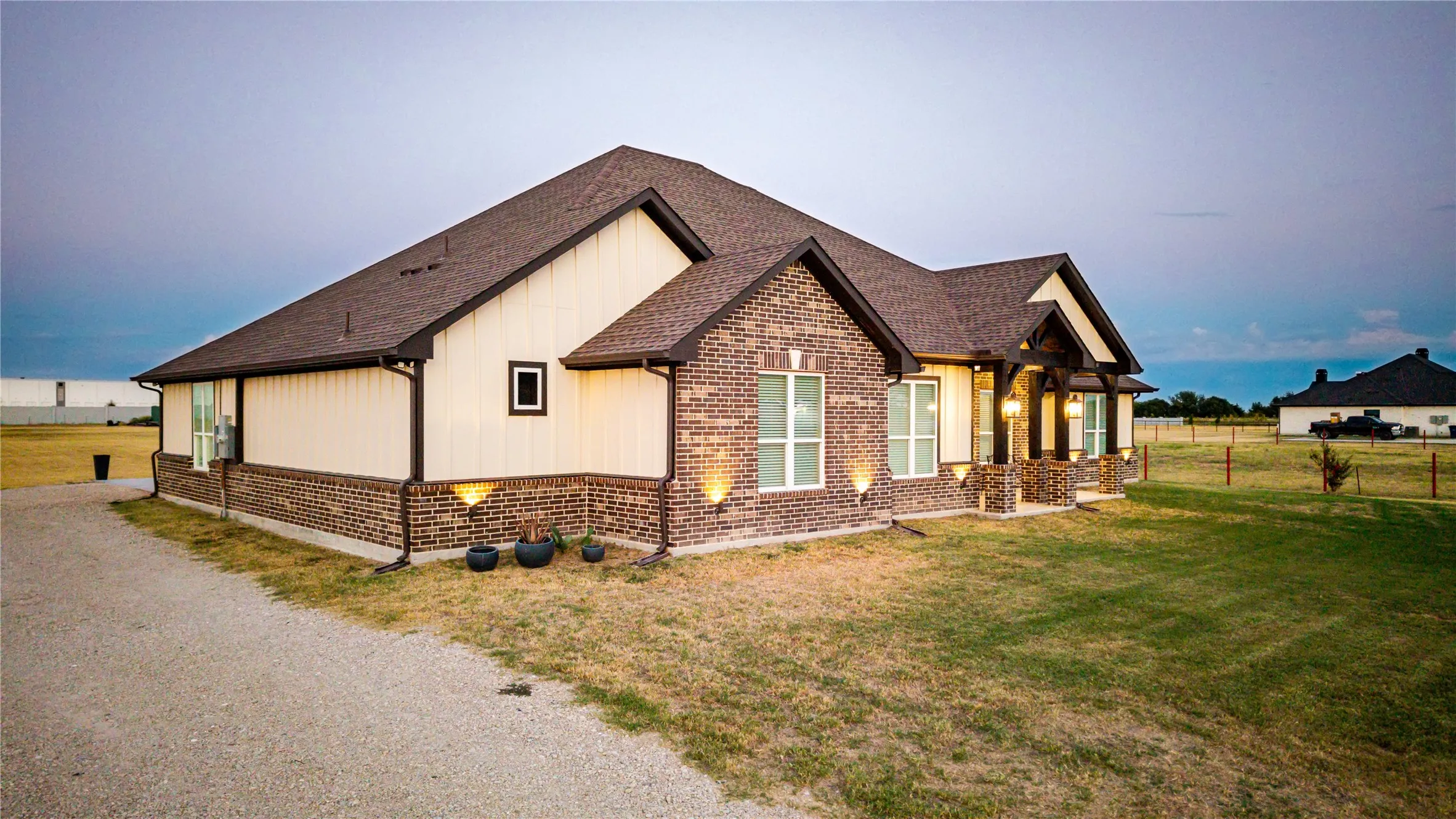 Single Family Residence For Sale in Ellis County , 3900 FM 1183, Ennis, Texas 75119, 5 Bedroom, 2 Bathroom, 2 Garage spaces, 3,419 Sqft, built in 2023, mls#21378391, Real Estate Agent in Ennis, Homes For Sale in Ellis county, Homes For Sale in Ennis, Realtor in Ennis Texas, Real Estate Brokerage Independent Realty Texas, Luminita Cordes Realtor