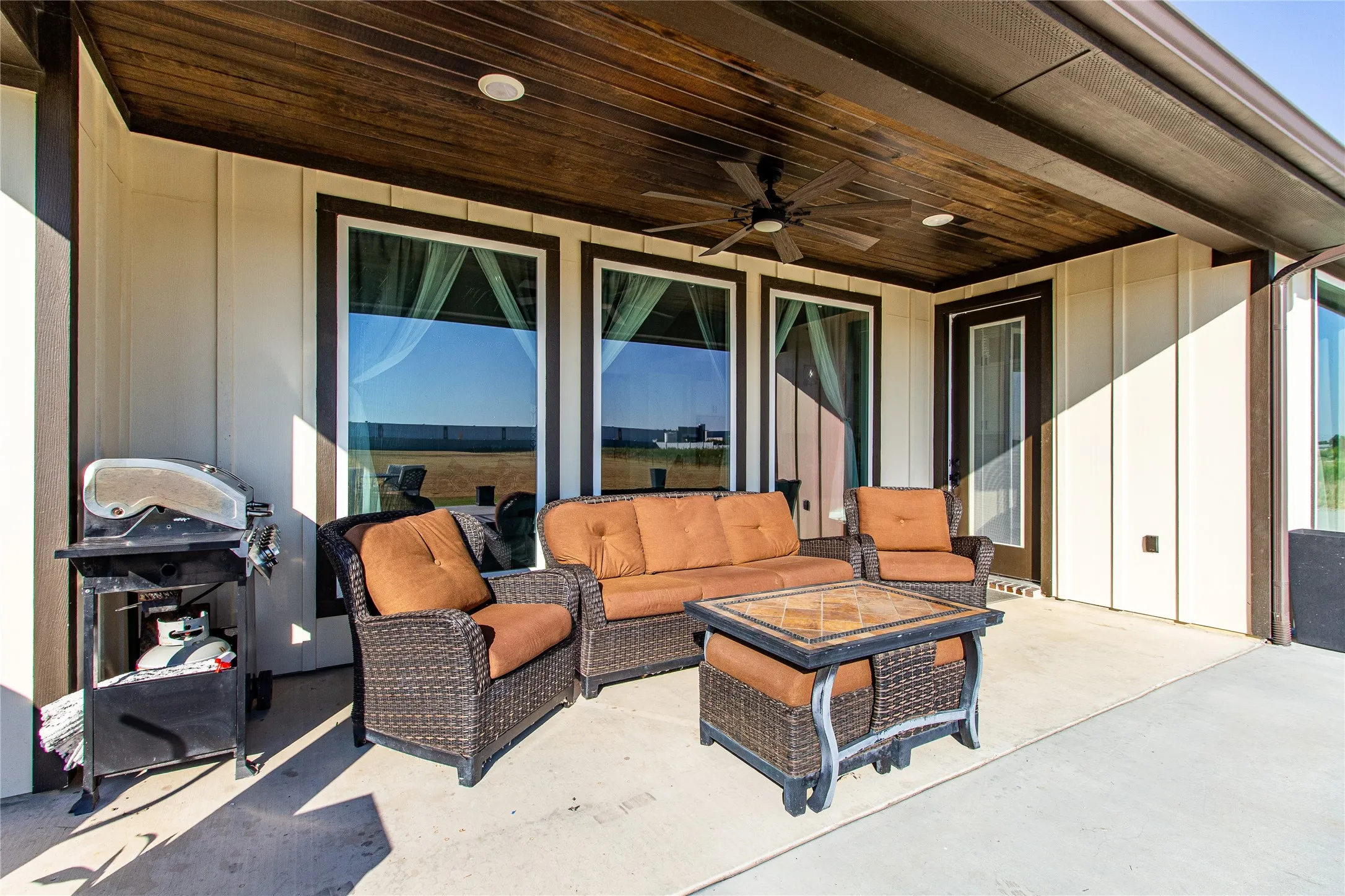 Single Family Residence For Sale in Ellis County , 3900 FM 1183, Ennis, Texas 75119, 5 Bedroom, 2 Bathroom, 2 Garage spaces, 3,419 Sqft, built in 2023, mls#21378391, Real Estate Agent in Ennis, Homes For Sale in Ellis county, Homes For Sale in Ennis, Realtor in Ennis Texas, Real Estate Brokerage Independent Realty Texas, Luminita Cordes Realtor