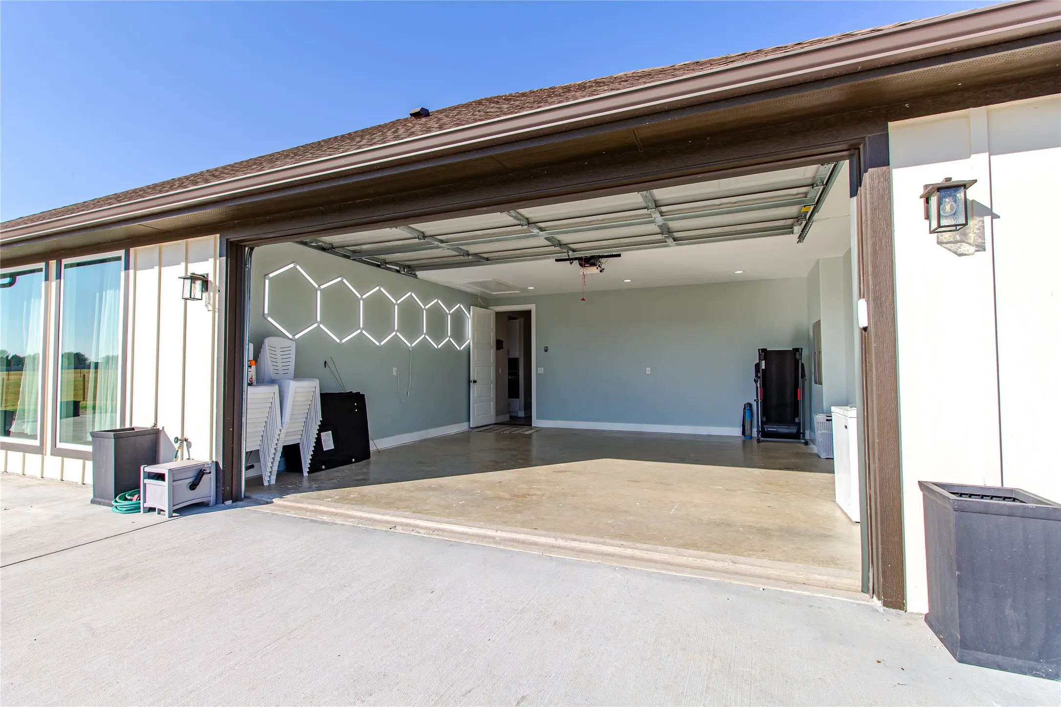 Single Family Residence For Sale in Ellis County , 3900 FM 1183, Ennis, Texas 75119, 5 Bedroom, 2 Bathroom, 2 Garage spaces, 3,419 Sqft, built in 2023, mls#21378391, Real Estate Agent in Ennis, Homes For Sale in Ellis county, Homes For Sale in Ennis, Realtor in Ennis Texas, Real Estate Brokerage Independent Realty Texas, Luminita Cordes Realtor