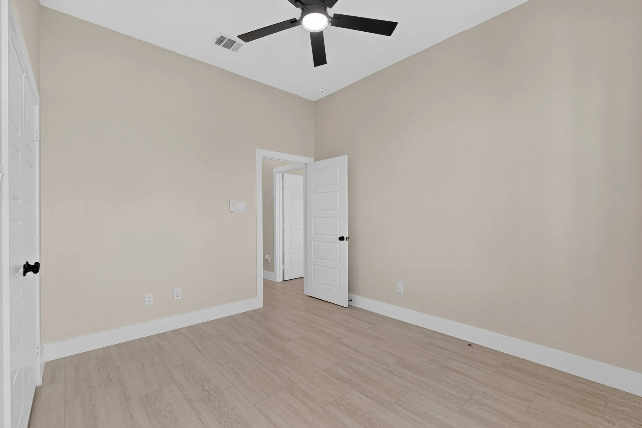 Single Family Residence For Sale in Kaufman County , 14758 Cr-355, Terrell, Texas 75161, 4 Bedroom, 3 Bathroom, 2 Garage spaces, 2,627 Sqft, built in 2026, mls#21378167, Real Estate Agent in Terrell, Homes For Sale in Kaufman county, Homes For Sale in Terrell, Realtor in Terrell Texas, Real Estate Brokerage Independent Realty Texas, Luminita Cordes Realtor