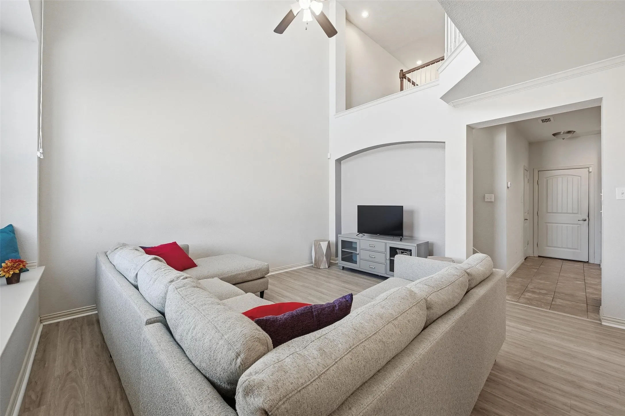 Townhouse For Sale in Tarrant County , 6913 Sandshell Boulevard, Fort Worth, Texas 76137, 2 Bedroom, 3 Bathroom, 2 Garage spaces, 1,432 Sqft, built in 2015, mls#21371423, Real Estate Agent in Fort Worth, Homes For Sale in Tarrant county, Homes For Sale in Fort Worth, Realtor in Fort Worth Texas, Real Estate Brokerage Independent Realty Texas, Luminita Cordes Realtor