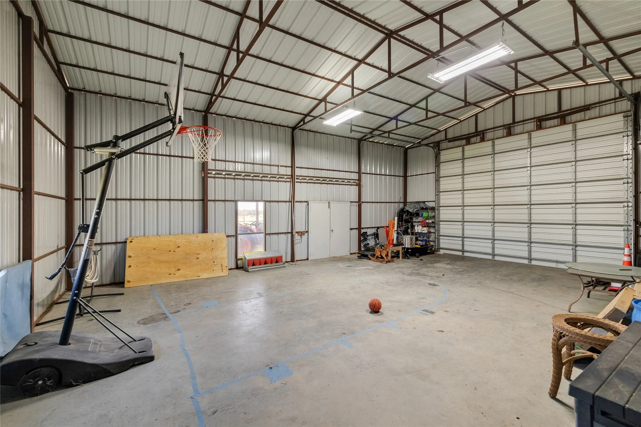 Single Family Residence For Sale in Denton County , 5750 High Mesa Drive, Justin, Texas 76247, 4 Bedroom, 3 Bathroom, 3 Garage spaces, 3,059 Sqft, built in 2015, mls#21370592, Real Estate Agent in Justin, Homes For Sale in Denton county, Homes For Sale in Justin, Realtor in Justin Texas, Real Estate Brokerage Independent Realty Texas, Luminita Cordes Realtor