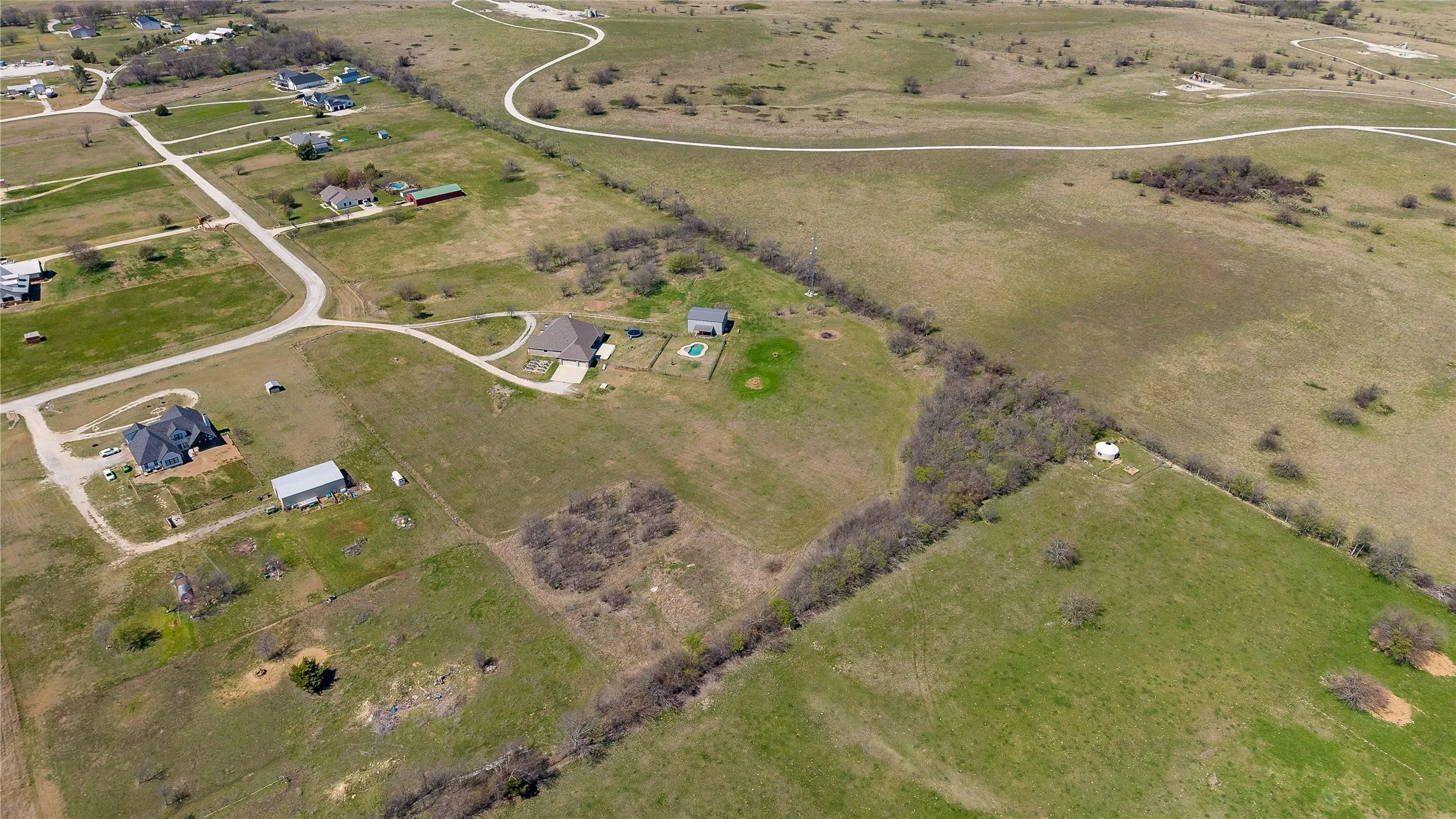 Single Family Residence For Sale in Denton County , 5750 High Mesa Drive, Justin, Texas 76247, 4 Bedroom, 3 Bathroom, 3 Garage spaces, 3,059 Sqft, built in 2015, mls#21370592, Real Estate Agent in Justin, Homes For Sale in Denton county, Homes For Sale in Justin, Realtor in Justin Texas, Real Estate Brokerage Independent Realty Texas, Luminita Cordes Realtor