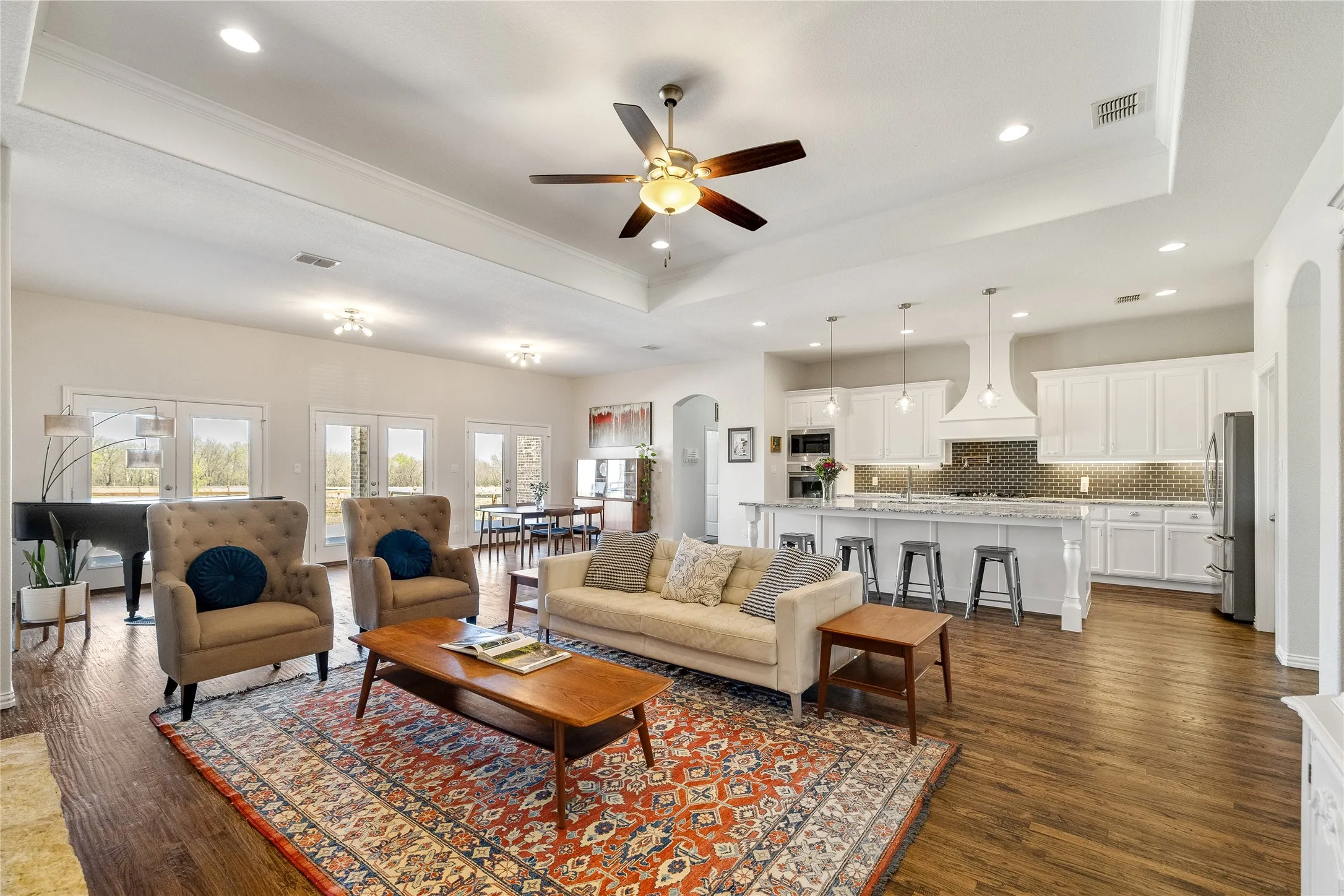 Single Family Residence For Sale in Denton County , 5750 High Mesa Drive, Justin, Texas 76247, 4 Bedroom, 3 Bathroom, 3 Garage spaces, 3,059 Sqft, built in 2015, mls#21370592, Real Estate Agent in Justin, Homes For Sale in Denton county, Homes For Sale in Justin, Realtor in Justin Texas, Real Estate Brokerage Independent Realty Texas, Luminita Cordes Realtor
