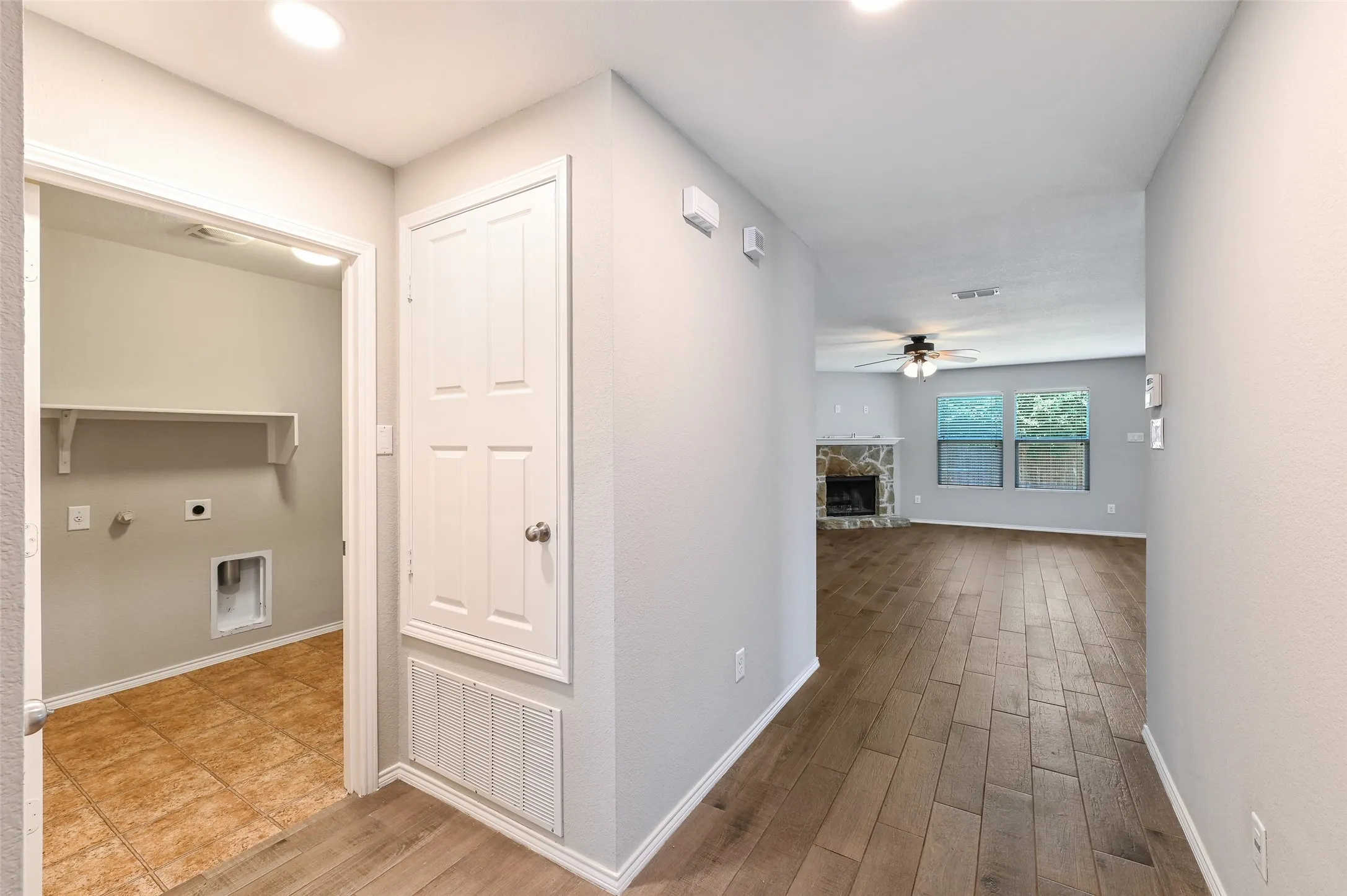 Single Family Residence For Sale in Collin County , 3007 Pinyon Place, Melissa, Texas 75454, 3 Bedroom, 2 Bathroom, 2 Garage spaces, 1,583 Sqft, built in 2015, mls#21378411, Real Estate Agent in Melissa, Homes For Sale in Collin county, Homes For Sale in Melissa, Realtor in Melissa Texas, Real Estate Brokerage Independent Realty Texas, Luminita Cordes Realtor