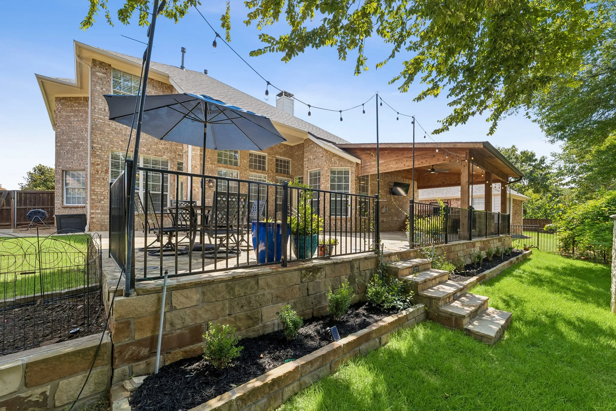 Single Family Residence For Sale in Denton County , 3421 Dowland Drive, Flower Mound, Texas 75022, 5 Bedroom, 3 Bathroom, 2 Garage spaces, 3,009 Sqft, built in 1998, mls#21378207, Real Estate Agent in Flower Mound, Homes For Sale in Denton county, Homes For Sale in Flower Mound, Realtor in Flower Mound Texas, Real Estate Brokerage Independent Realty Texas, Luminita Cordes Realtor
