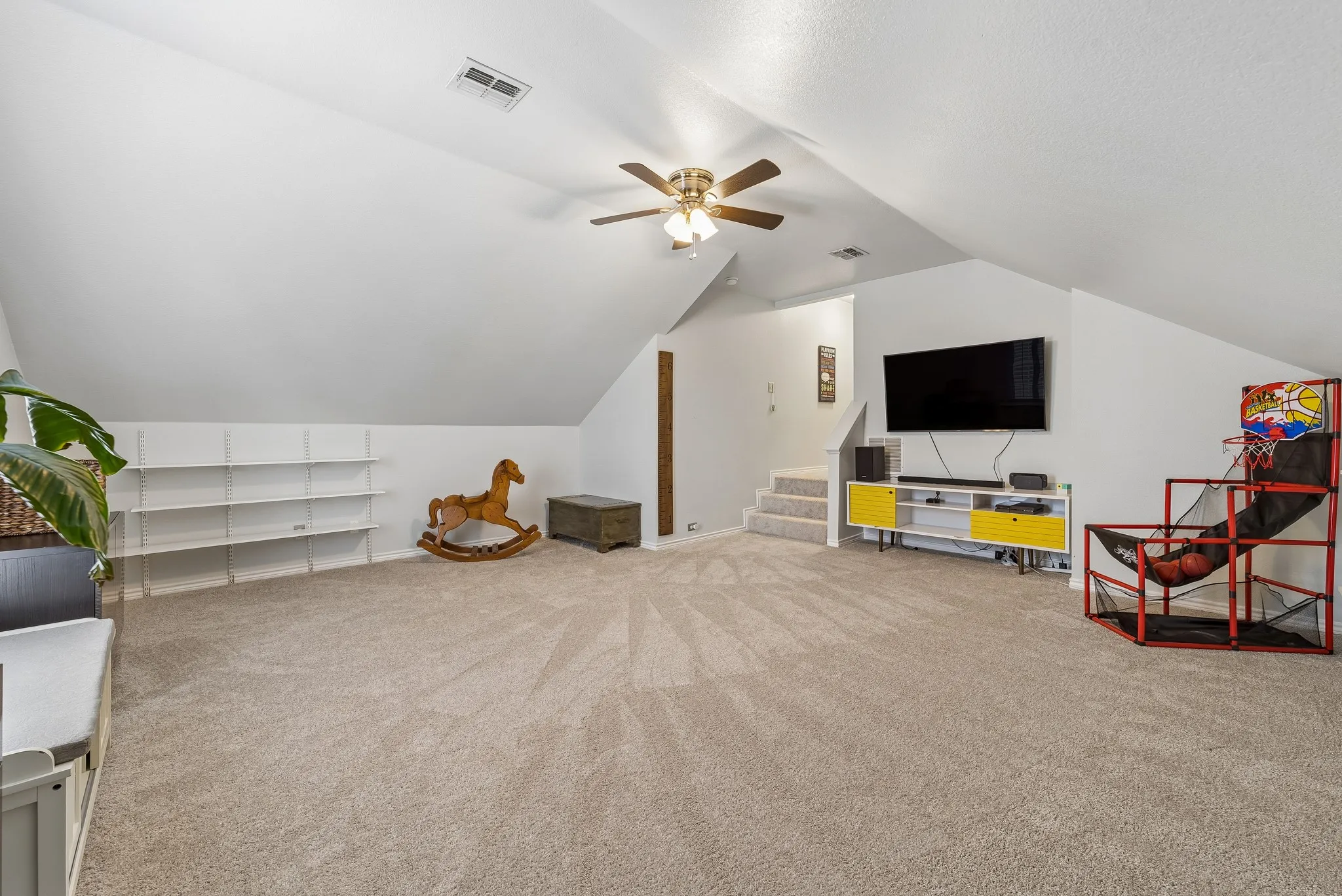 Single Family Residence For Sale in Denton County , 3421 Dowland Drive, Flower Mound, Texas 75022, 5 Bedroom, 3 Bathroom, 2 Garage spaces, 3,009 Sqft, built in 1998, mls#21378207, Real Estate Agent in Flower Mound, Homes For Sale in Denton county, Homes For Sale in Flower Mound, Realtor in Flower Mound Texas, Real Estate Brokerage Independent Realty Texas, Luminita Cordes Realtor