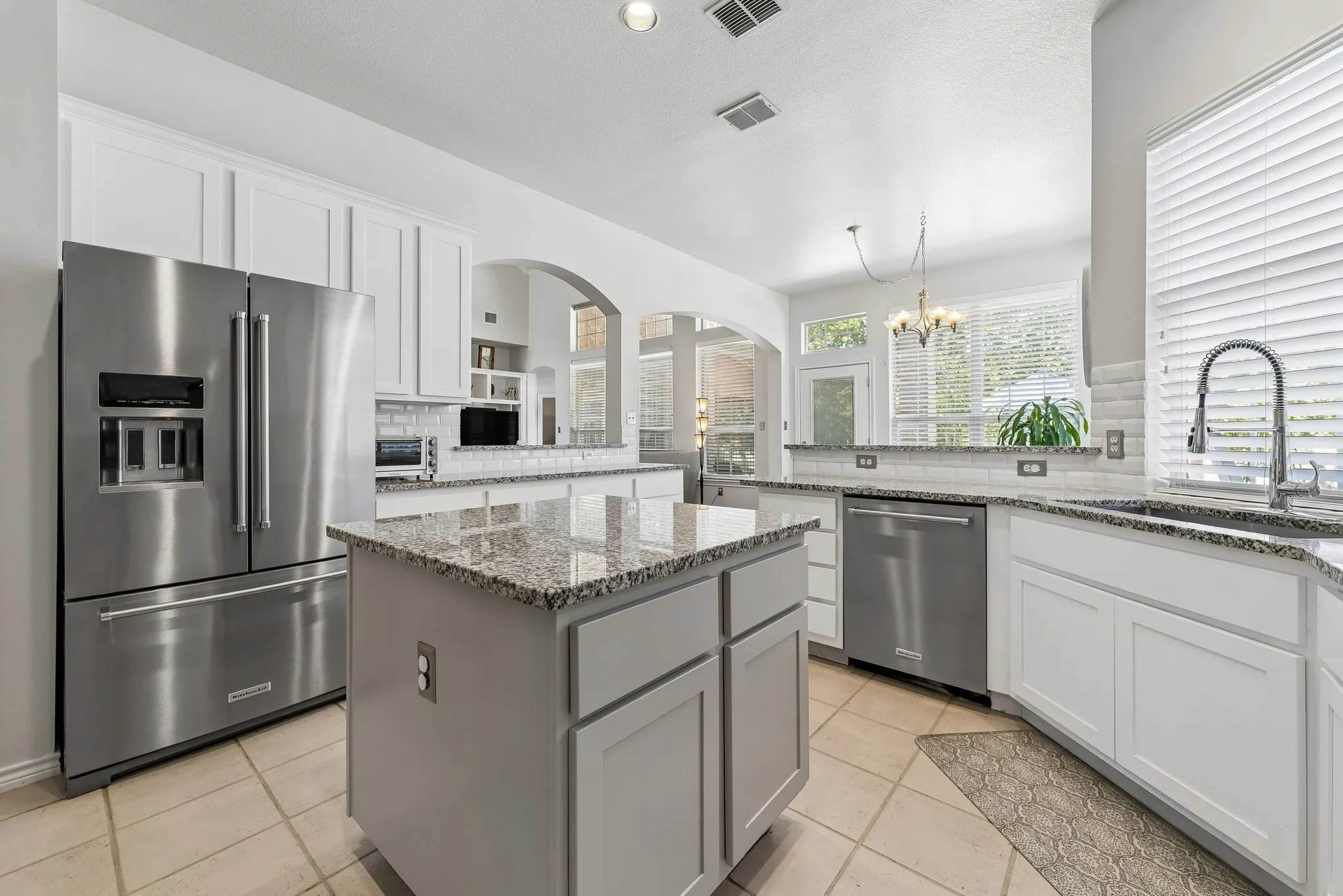 Single Family Residence For Sale in Denton County , 3421 Dowland Drive, Flower Mound, Texas 75022, 5 Bedroom, 3 Bathroom, 2 Garage spaces, 3,009 Sqft, built in 1998, mls#21378207, Real Estate Agent in Flower Mound, Homes For Sale in Denton county, Homes For Sale in Flower Mound, Realtor in Flower Mound Texas, Real Estate Brokerage Independent Realty Texas, Luminita Cordes Realtor