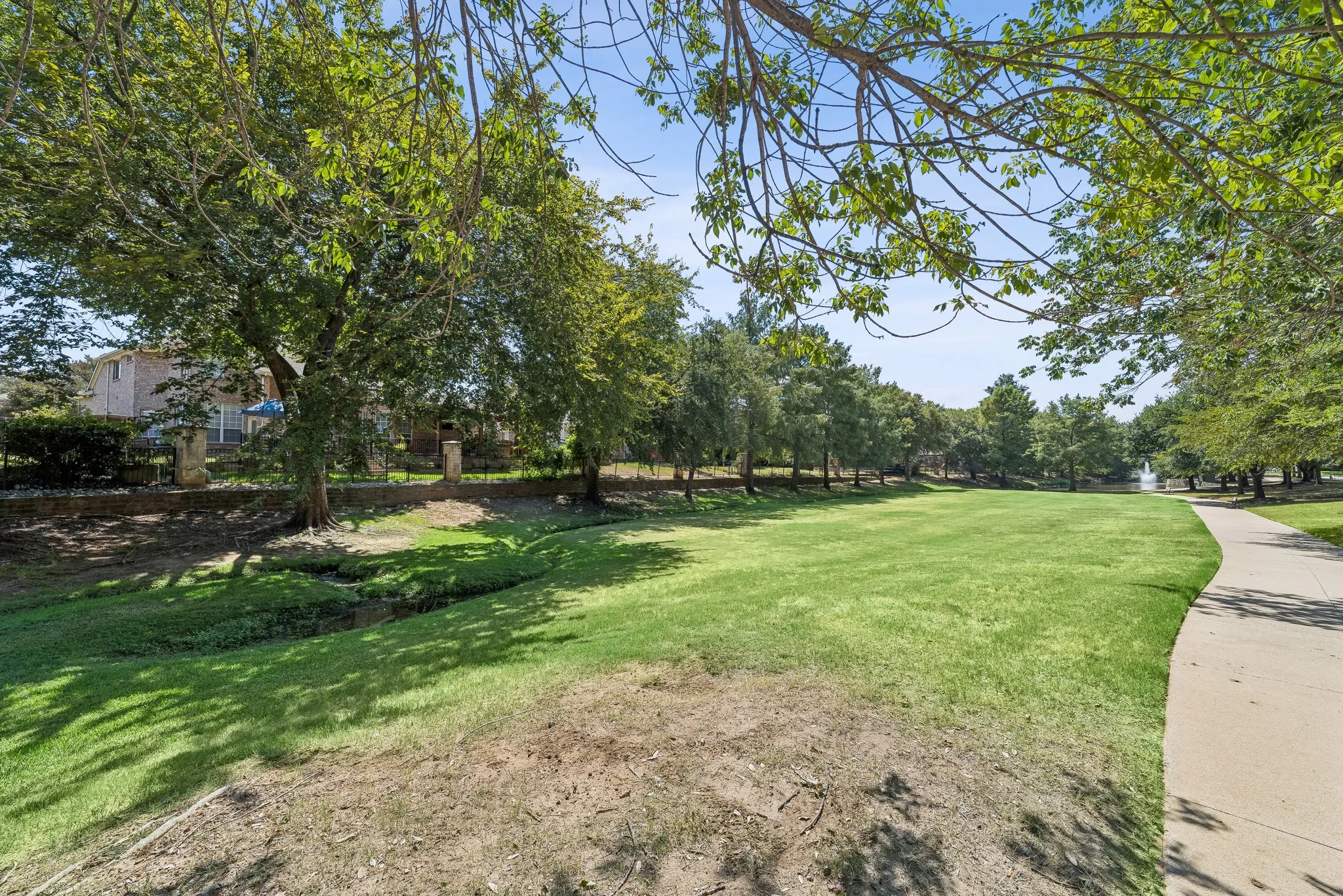Single Family Residence For Sale in Denton County , 3421 Dowland Drive, Flower Mound, Texas 75022, 5 Bedroom, 3 Bathroom, 2 Garage spaces, 3,009 Sqft, built in 1998, mls#21378207, Real Estate Agent in Flower Mound, Homes For Sale in Denton county, Homes For Sale in Flower Mound, Realtor in Flower Mound Texas, Real Estate Brokerage Independent Realty Texas, Luminita Cordes Realtor