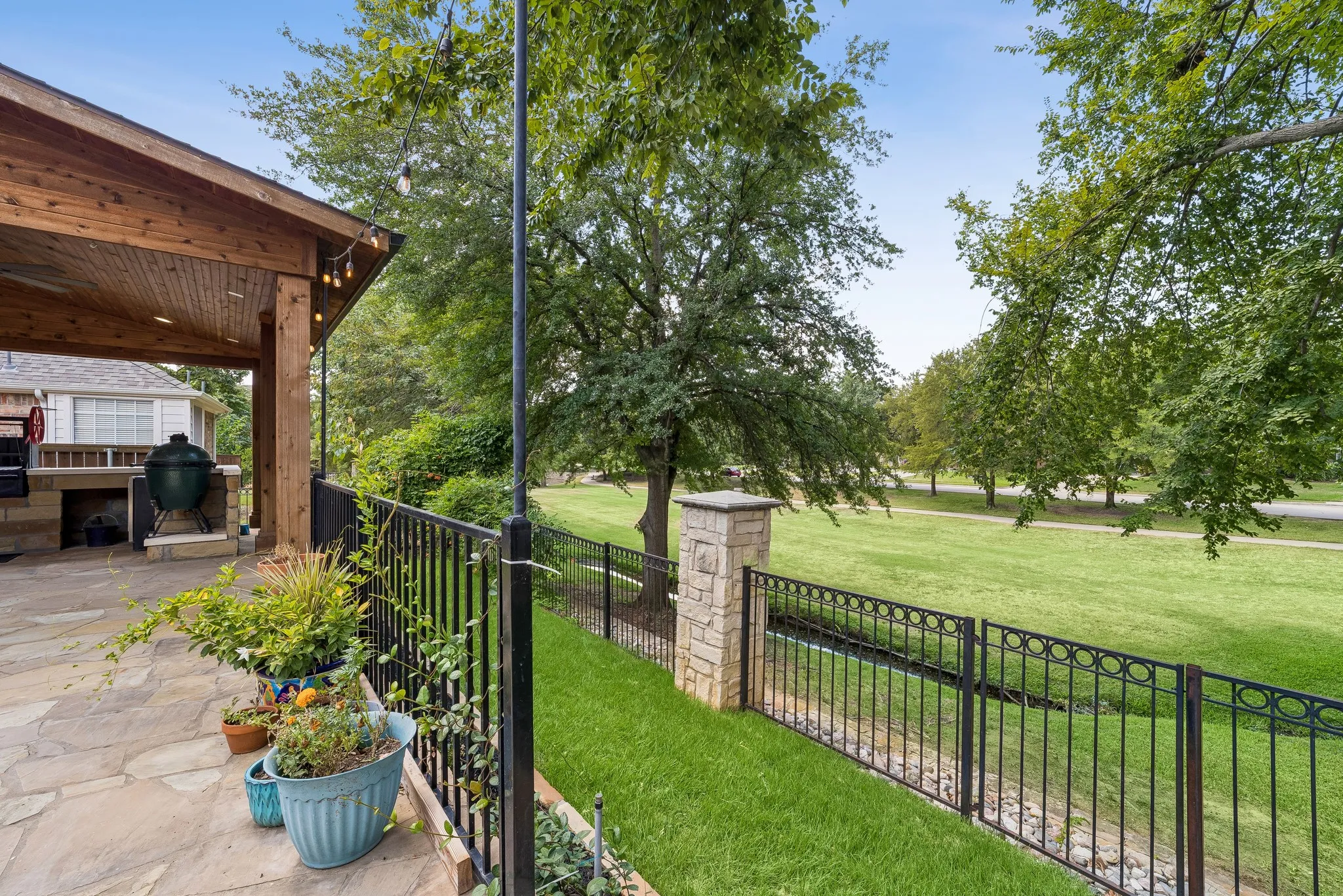 Single Family Residence For Sale in Denton County , 3421 Dowland Drive, Flower Mound, Texas 75022, 5 Bedroom, 3 Bathroom, 2 Garage spaces, 3,009 Sqft, built in 1998, mls#21378207, Real Estate Agent in Flower Mound, Homes For Sale in Denton county, Homes For Sale in Flower Mound, Realtor in Flower Mound Texas, Real Estate Brokerage Independent Realty Texas, Luminita Cordes Realtor