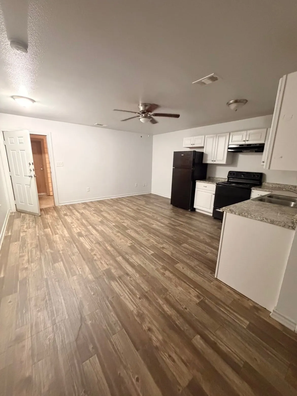 Apartment For Rent in Lamar County , 2905 Clarksville Street 208, Paris, Texas 75460, 1 Bedroom, 1 Bathroom, Garage spaces, 14,484 Sqft, built in 2017, mls#21378415, Real Estate Agent in Paris, Homes For Rent in Lamar county, Homes For Rent in Paris, Realtor in Paris Texas, Real Estate Brokerage Independent Realty Texas, Luminita Cordes Realtor