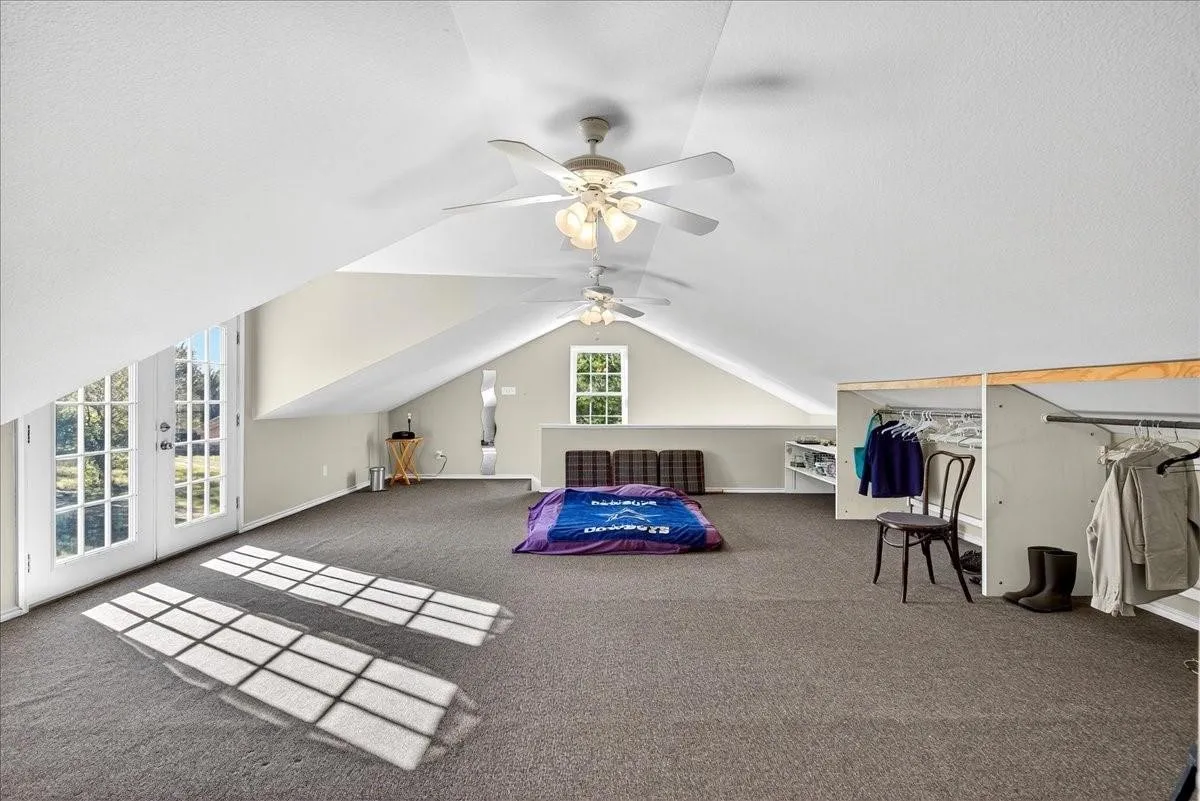 Single Family Residence For Sale in Van Zandt County , 1603 VZ CR 2908, Eustace, Texas 75124, 2 Bedroom, 1 Bathroom, Garage spaces, 1,280 Sqft, built in 2012, mls#21378416, Real Estate Agent in Eustace, Homes For Sale in Van Zandt county, Homes For Sale in Eustace, Realtor in Eustace Texas, Real Estate Brokerage Independent Realty Texas, Luminita Cordes Realtor