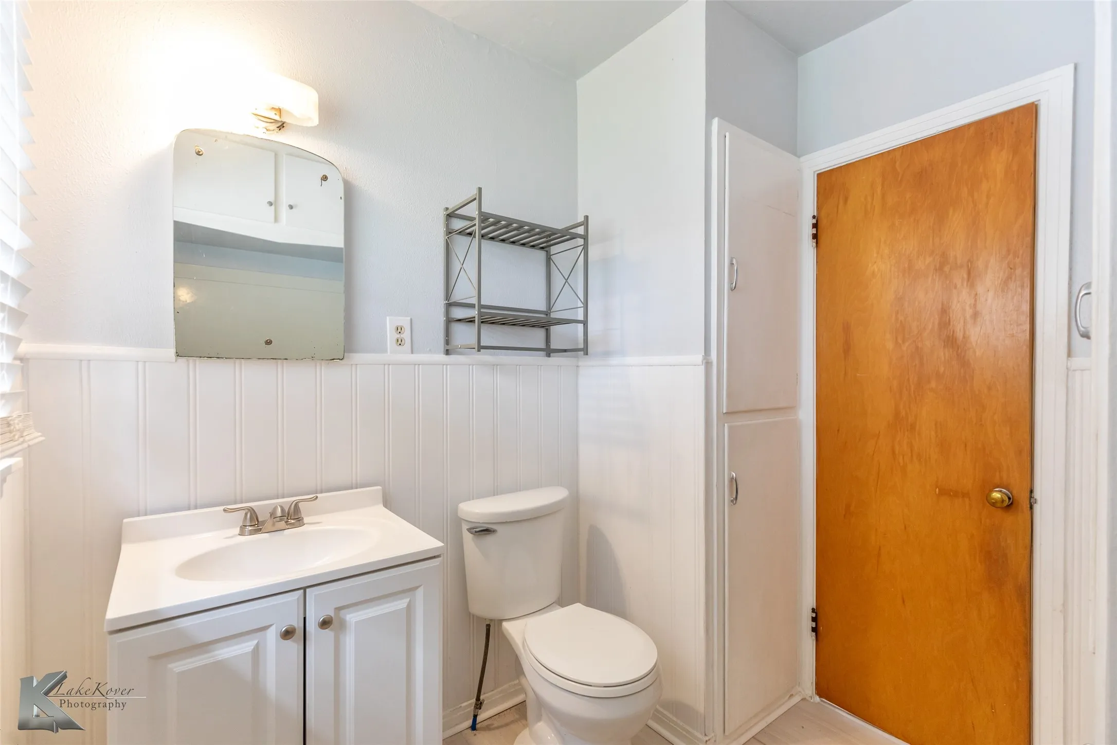 Single Family Residence For Rent in Taylor County , 1402 Herring, Merkel, Texas 79536, 4 Bedroom, 2 Bathroom, 2 Garage spaces, 1,687 Sqft, built in 1951, mls#21378414, Real Estate Agent in Merkel, Homes For Rent in Taylor county, Homes For Rent in Merkel, Realtor in Merkel Texas, Real Estate Brokerage Independent Realty Texas, Luminita Cordes Realtor
