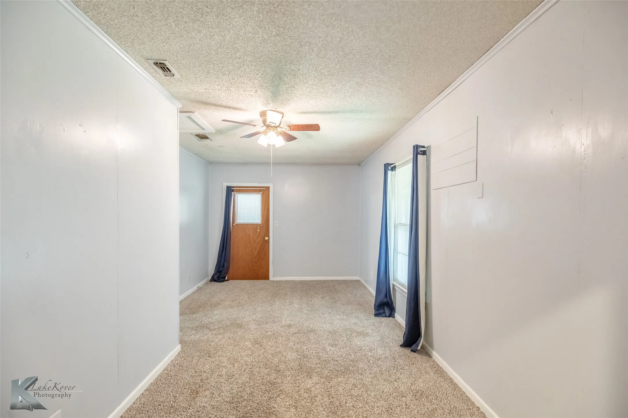 Single Family Residence For Rent in Taylor County , 1402 Herring, Merkel, Texas 79536, 4 Bedroom, 2 Bathroom, 2 Garage spaces, 1,687 Sqft, built in 1951, mls#21378414, Real Estate Agent in Merkel, Homes For Rent in Taylor county, Homes For Rent in Merkel, Realtor in Merkel Texas, Real Estate Brokerage Independent Realty Texas, Luminita Cordes Realtor