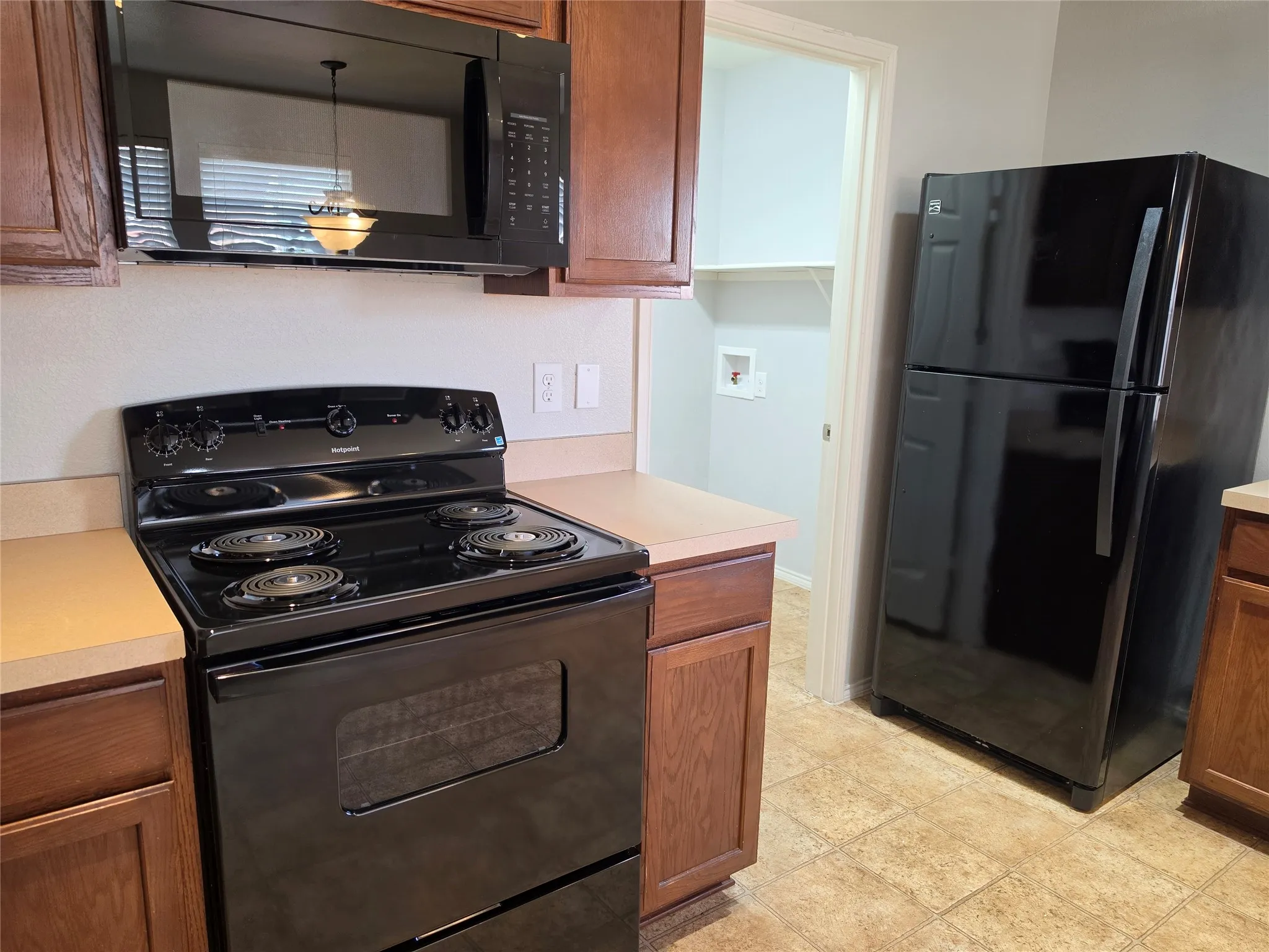 Recently installed Electric Range 08-2026