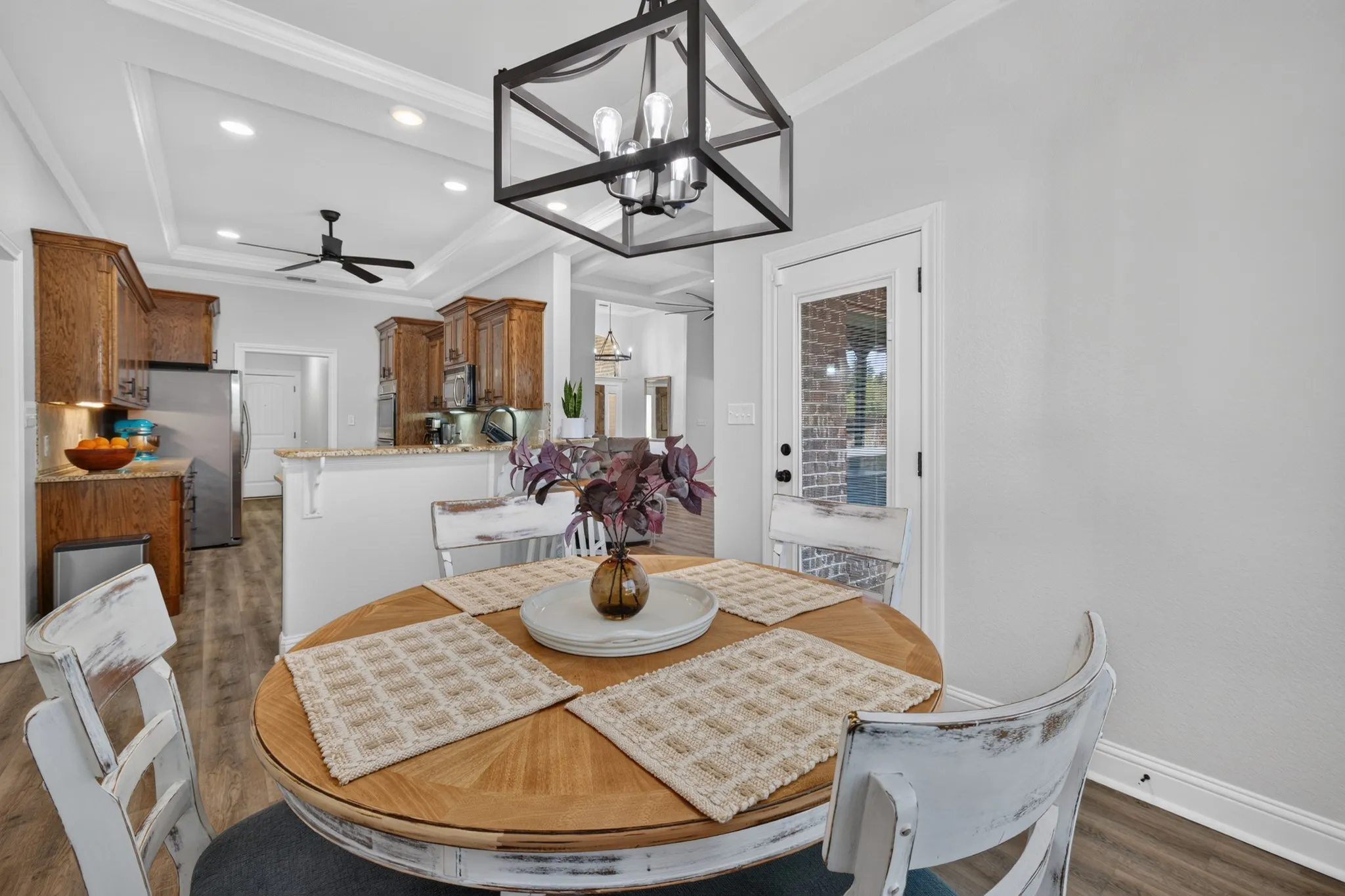 Single Family Residence For Sale in Taylor County , 3409 White Oaks Drive, Abilene, Texas 79606, 5 Bedroom, 3 Bathroom, 2 Garage spaces, 2,506 Sqft, built in 2014, mls#21369081, Real Estate Agent in Abilene, Homes For Sale in Taylor county, Homes For Sale in Abilene, Realtor in Abilene Texas, Real Estate Brokerage Independent Realty Texas, Luminita Cordes Realtor