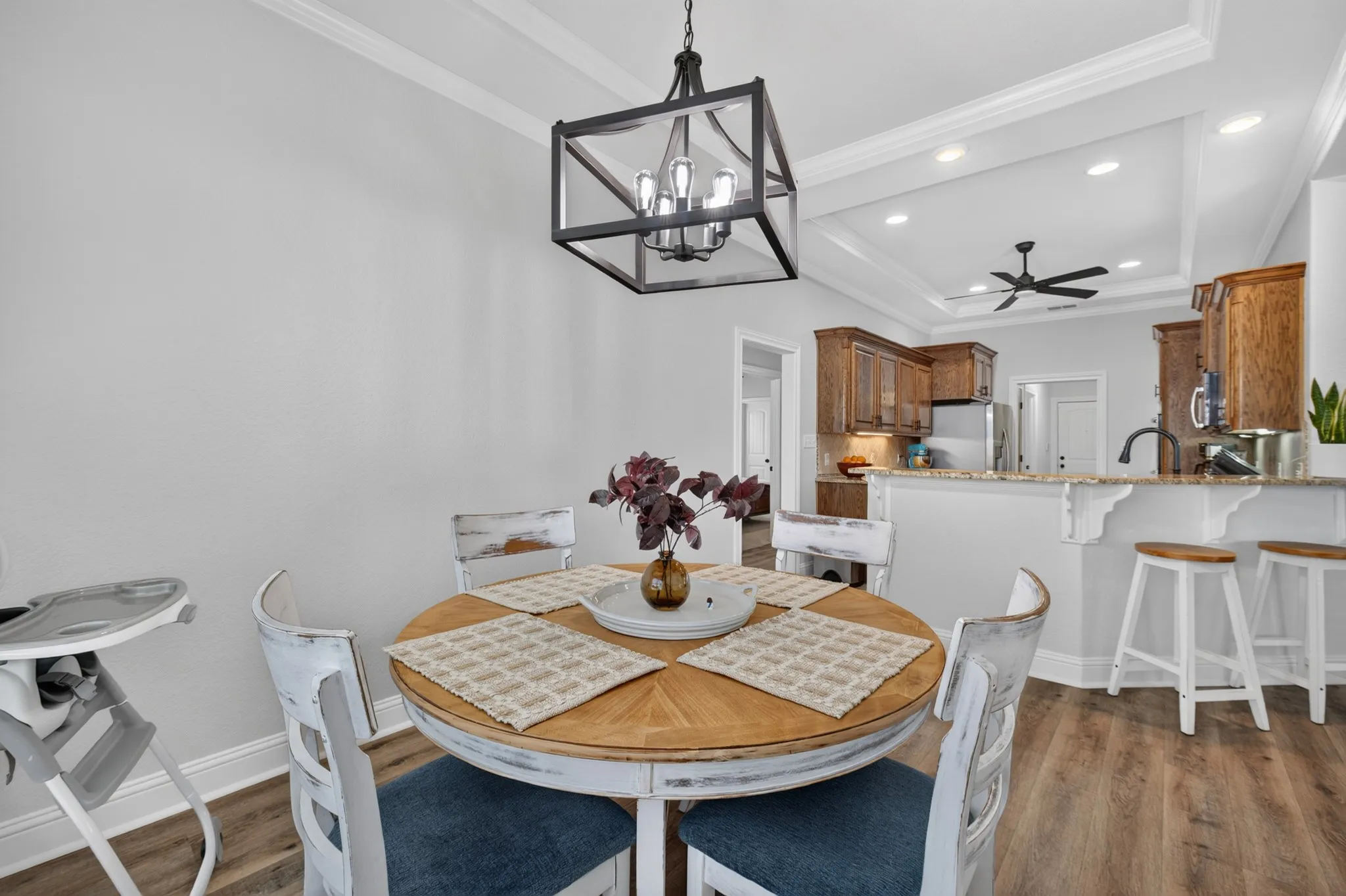 Single Family Residence For Sale in Taylor County , 3409 White Oaks Drive, Abilene, Texas 79606, 5 Bedroom, 3 Bathroom, 2 Garage spaces, 2,506 Sqft, built in 2014, mls#21369081, Real Estate Agent in Abilene, Homes For Sale in Taylor county, Homes For Sale in Abilene, Realtor in Abilene Texas, Real Estate Brokerage Independent Realty Texas, Luminita Cordes Realtor
