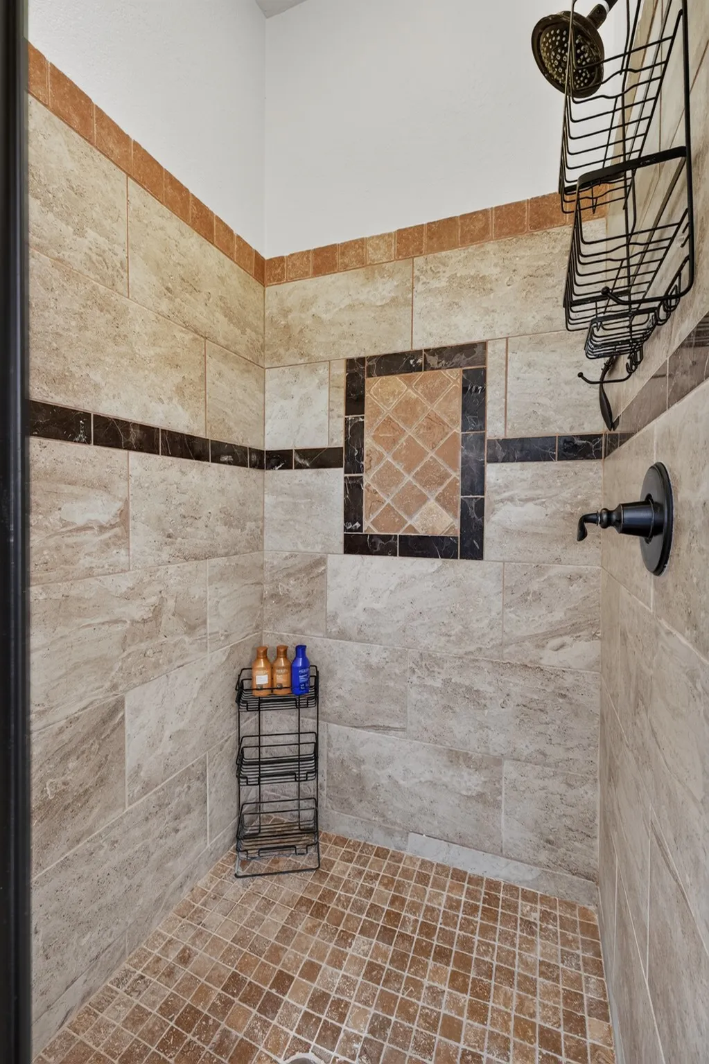 Single Family Residence For Sale in Taylor County , 3409 White Oaks Drive, Abilene, Texas 79606, 5 Bedroom, 3 Bathroom, 2 Garage spaces, 2,506 Sqft, built in 2014, mls#21369081, Real Estate Agent in Abilene, Homes For Sale in Taylor county, Homes For Sale in Abilene, Realtor in Abilene Texas, Real Estate Brokerage Independent Realty Texas, Luminita Cordes Realtor