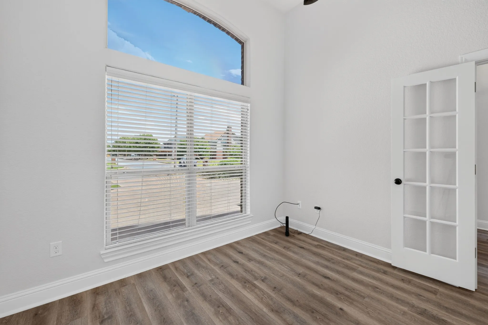 Single Family Residence For Sale in Taylor County , 3409 White Oaks Drive, Abilene, Texas 79606, 5 Bedroom, 3 Bathroom, 2 Garage spaces, 2,506 Sqft, built in 2014, mls#21369081, Real Estate Agent in Abilene, Homes For Sale in Taylor county, Homes For Sale in Abilene, Realtor in Abilene Texas, Real Estate Brokerage Independent Realty Texas, Luminita Cordes Realtor