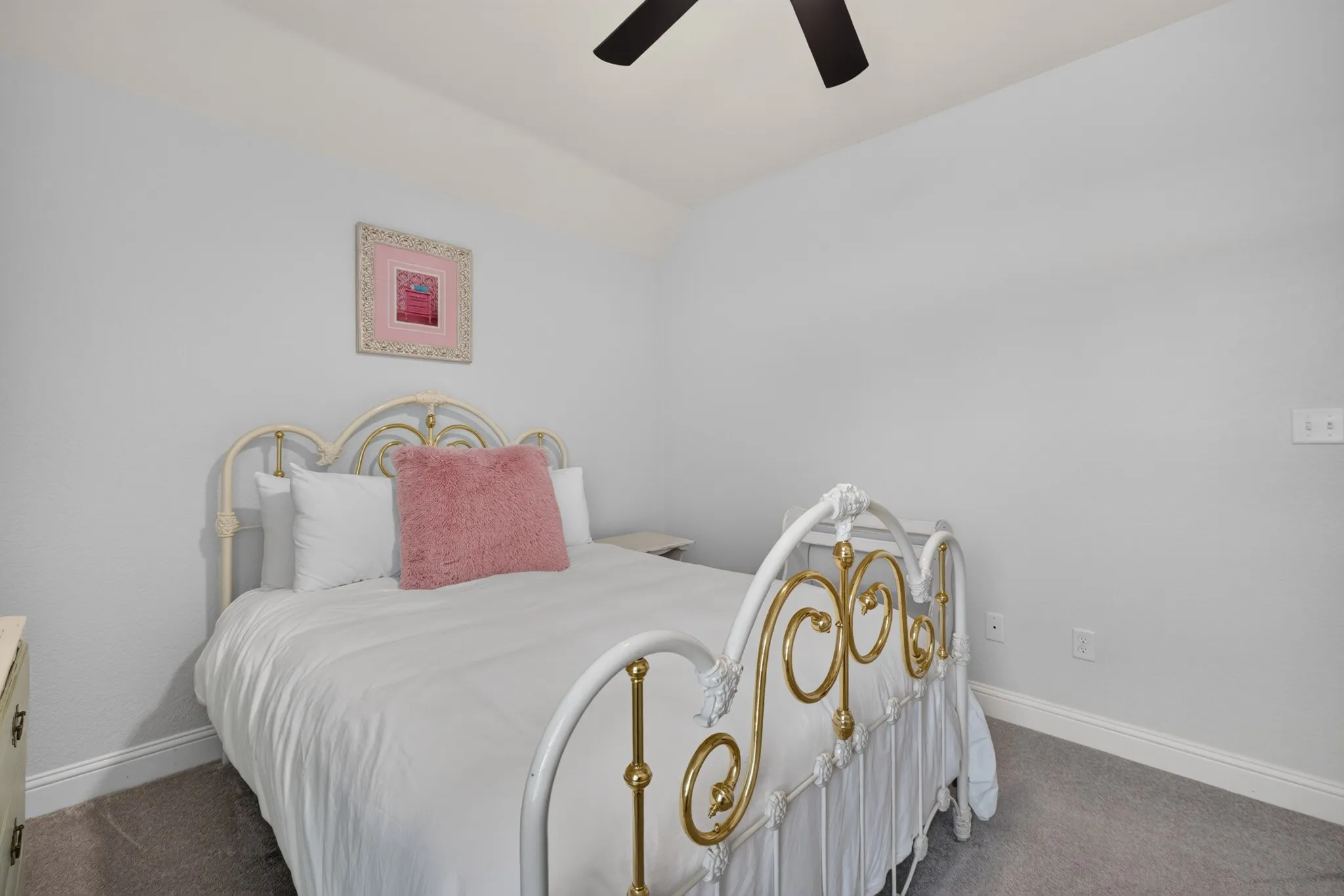Single Family Residence For Sale in Taylor County , 3409 White Oaks Drive, Abilene, Texas 79606, 5 Bedroom, 3 Bathroom, 2 Garage spaces, 2,506 Sqft, built in 2014, mls#21369081, Real Estate Agent in Abilene, Homes For Sale in Taylor county, Homes For Sale in Abilene, Realtor in Abilene Texas, Real Estate Brokerage Independent Realty Texas, Luminita Cordes Realtor