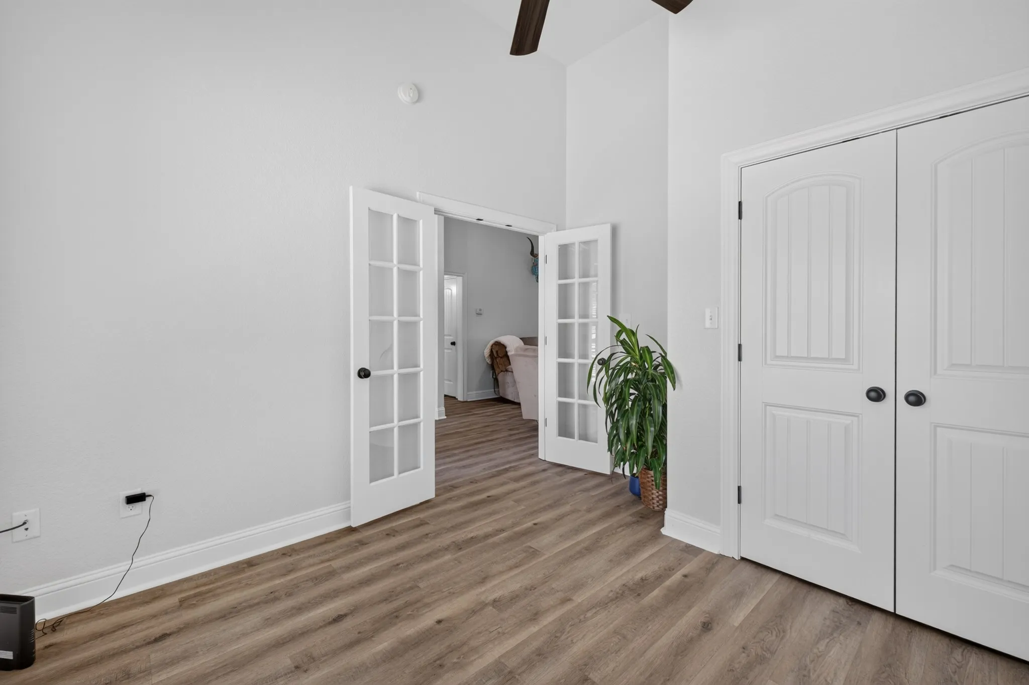 Single Family Residence For Sale in Taylor County , 3409 White Oaks Drive, Abilene, Texas 79606, 5 Bedroom, 3 Bathroom, 2 Garage spaces, 2,506 Sqft, built in 2014, mls#21369081, Real Estate Agent in Abilene, Homes For Sale in Taylor county, Homes For Sale in Abilene, Realtor in Abilene Texas, Real Estate Brokerage Independent Realty Texas, Luminita Cordes Realtor