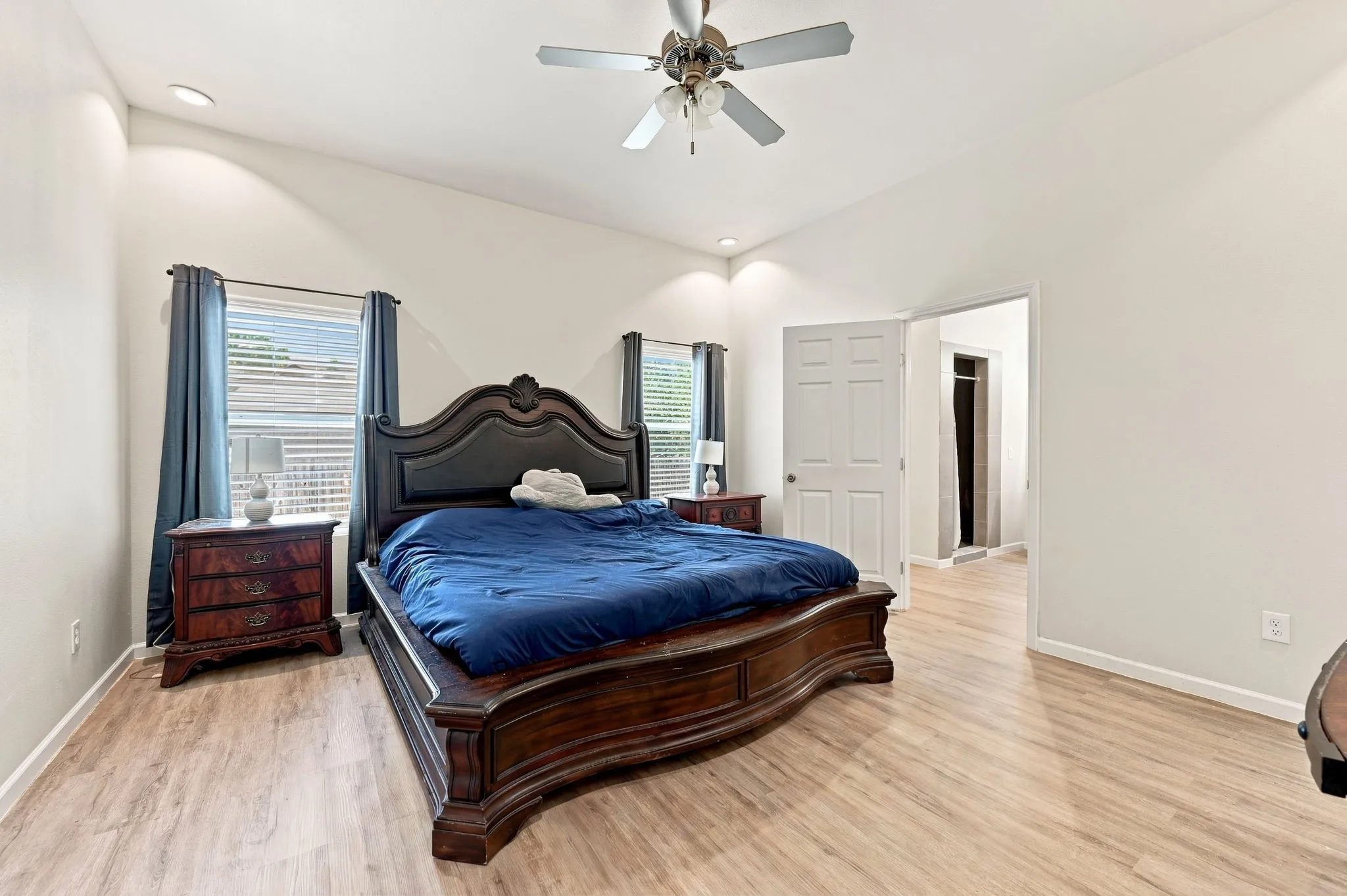 Single Family Residence For Sale in Hood County , 922 Pecos River Drive, Granbury, Texas 76048, 3 Bedroom, 2 Bathroom, 2 Garage spaces, 1,650 Sqft, built in 2022, mls#21370907, Real Estate Agent in Granbury, Homes For Sale in Hood county, Homes For Sale in Granbury, Realtor in Granbury Texas, Real Estate Brokerage Independent Realty Texas, Luminita Cordes Realtor