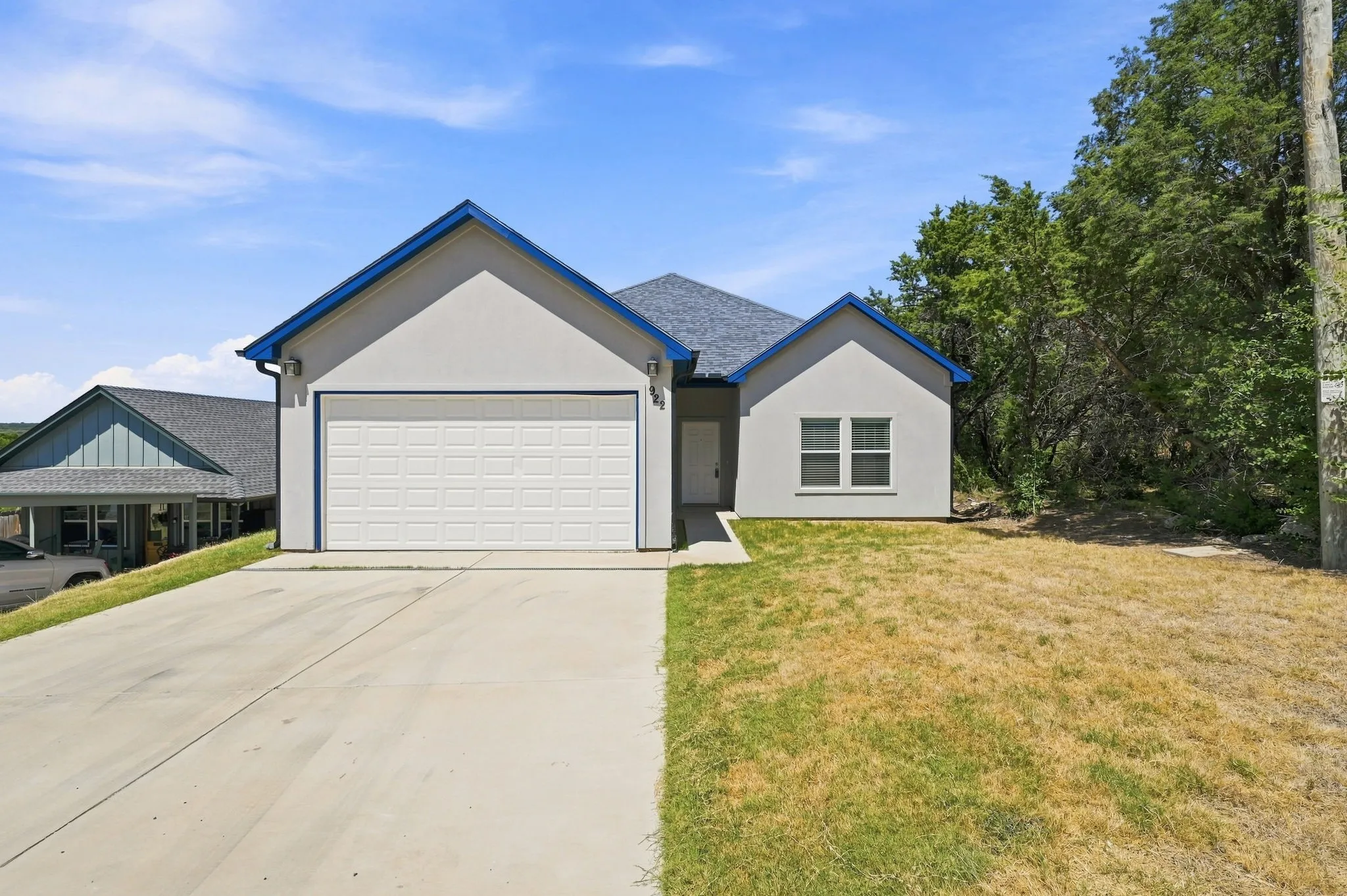Single Family Residence For Sale in Hood County , 922 Pecos River Drive, Granbury, Texas 76048, 3 Bedroom, 2 Bathroom, 2 Garage spaces, 1,650 Sqft, built in 2022, mls#21370907, Real Estate Agent in Granbury, Homes For Sale in Hood county, Homes For Sale in Granbury, Realtor in Granbury Texas, Real Estate Brokerage Independent Realty Texas, Luminita Cordes Realtor