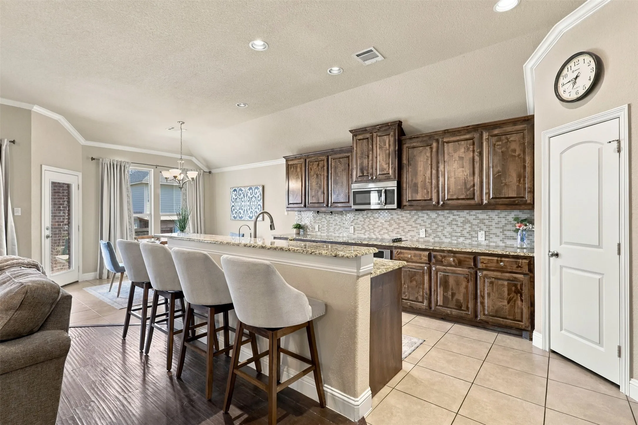 Single Family Residence For Sale in Tarrant County , 9848 Brazoria Trail, Fort Worth, Texas 76126, 3 Bedroom, 2 Bathroom, 2 Garage spaces, 2,150 Sqft, built in 2012, mls#21375327, Real Estate Agent in Fort Worth, Homes For Sale in Tarrant county, Homes For Sale in Fort Worth, Realtor in Fort Worth Texas, Real Estate Brokerage Independent Realty Texas, Luminita Cordes Realtor
