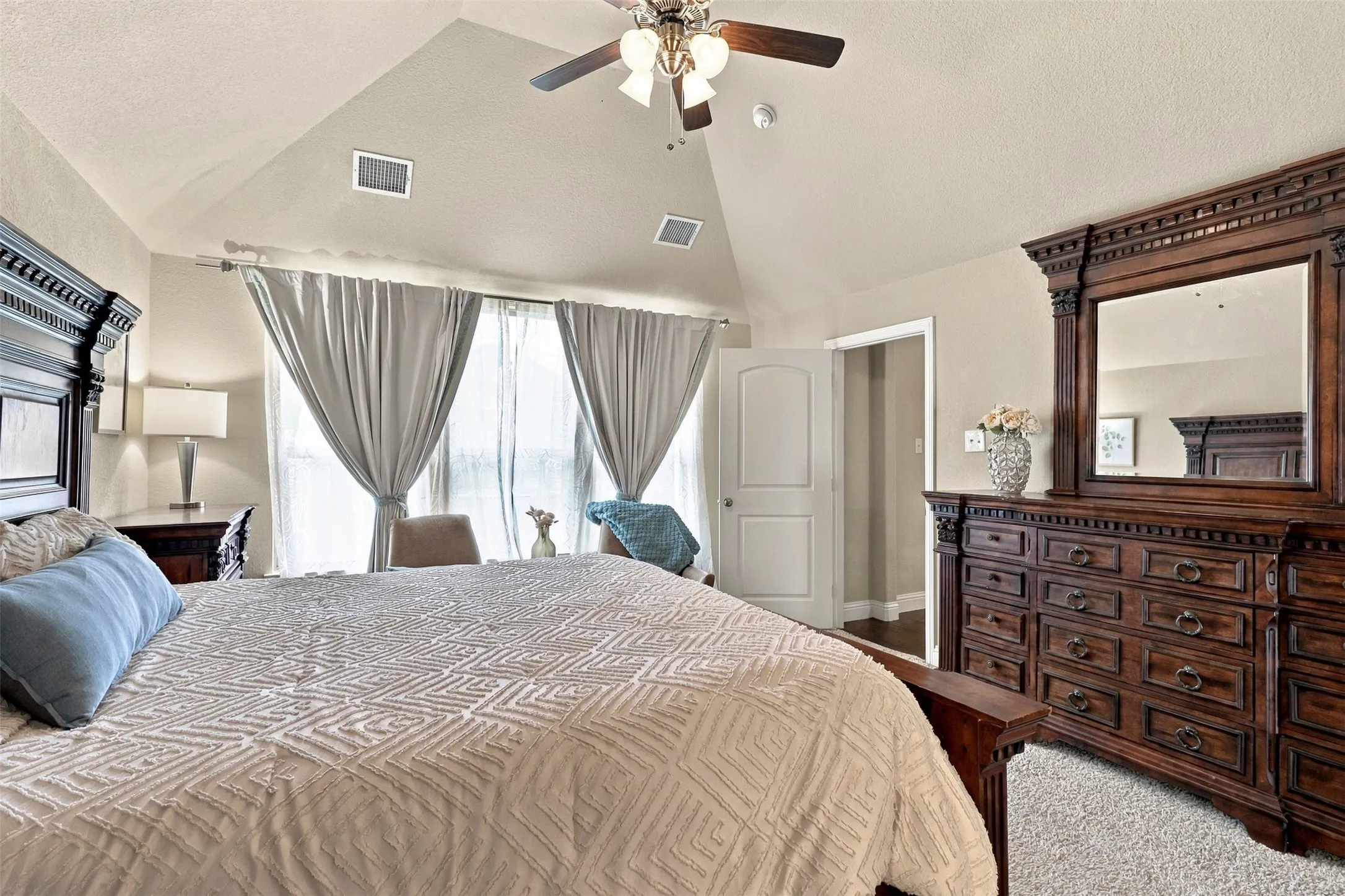 Single Family Residence For Sale in Tarrant County , 9848 Brazoria Trail, Fort Worth, Texas 76126, 3 Bedroom, 2 Bathroom, 2 Garage spaces, 2,150 Sqft, built in 2012, mls#21375327, Real Estate Agent in Fort Worth, Homes For Sale in Tarrant county, Homes For Sale in Fort Worth, Realtor in Fort Worth Texas, Real Estate Brokerage Independent Realty Texas, Luminita Cordes Realtor