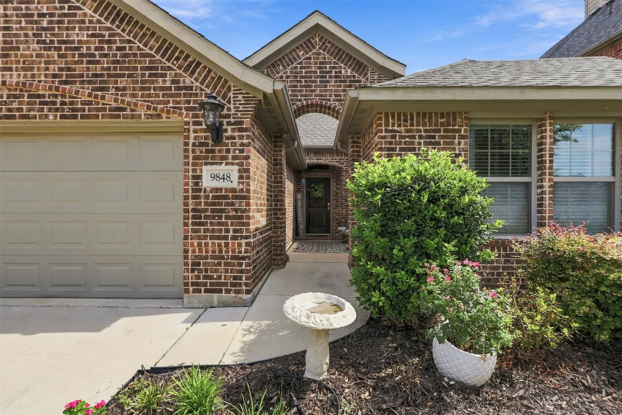 Single Family Residence For Sale in Tarrant County , 9848 Brazoria Trail, Fort Worth, Texas 76126, 3 Bedroom, 2 Bathroom, 2 Garage spaces, 2,150 Sqft, built in 2012, mls#21375327, Real Estate Agent in Fort Worth, Homes For Sale in Tarrant county, Homes For Sale in Fort Worth, Realtor in Fort Worth Texas, Real Estate Brokerage Independent Realty Texas, Luminita Cordes Realtor